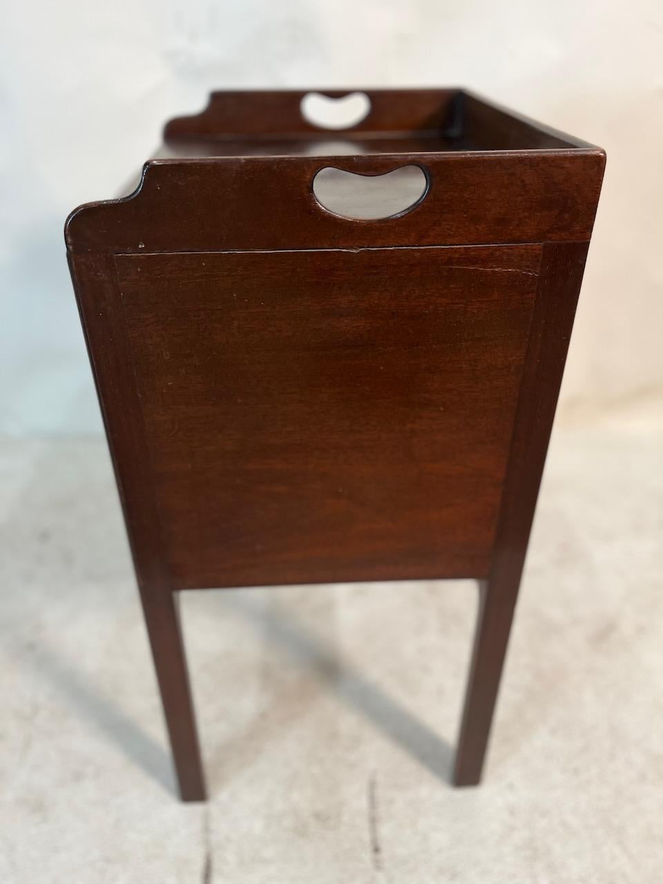 Armario de viaje georgiano de caoba 2