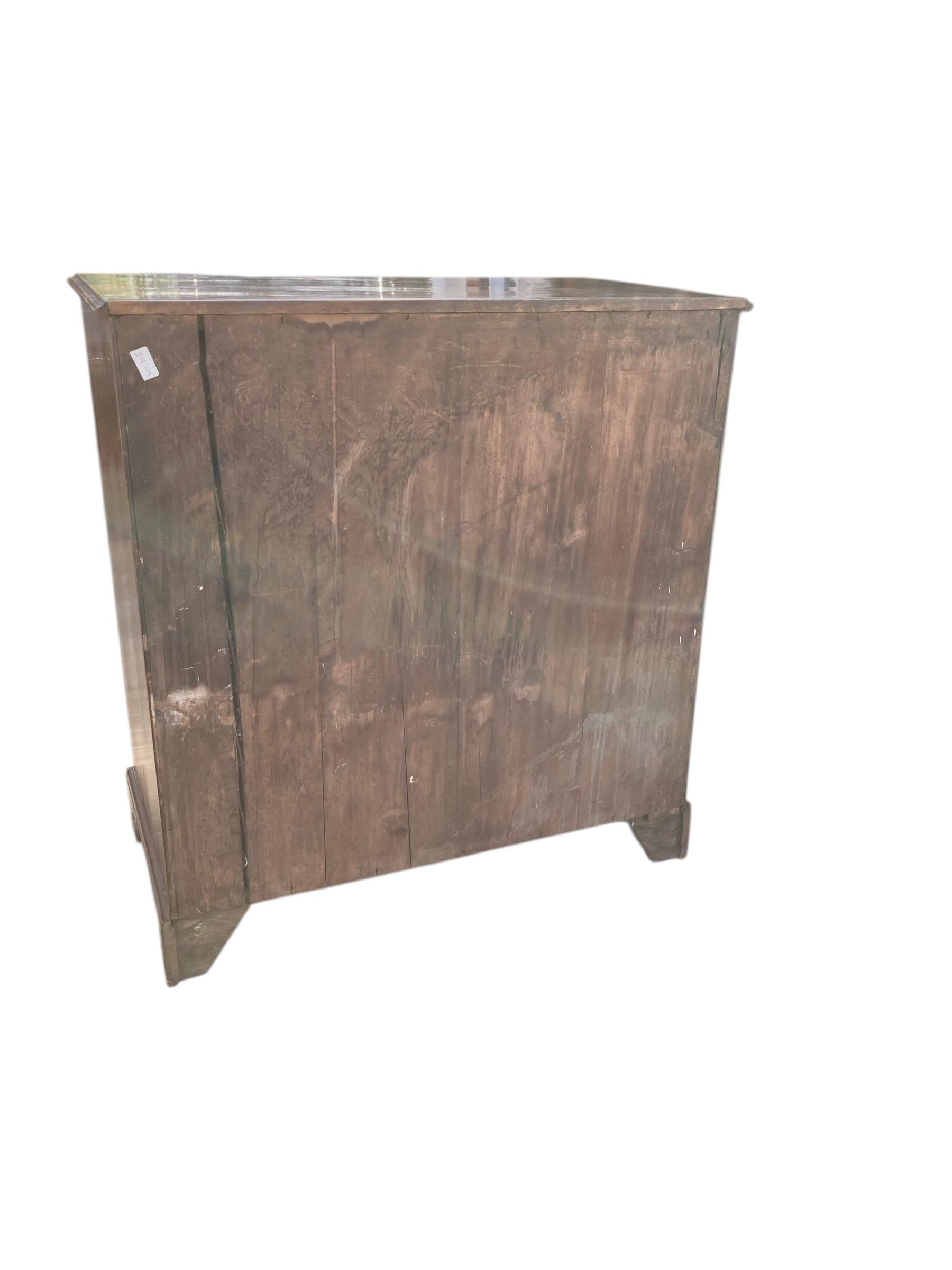 Georgian Mahogany Two over three Five drawer Chest For Sale 6