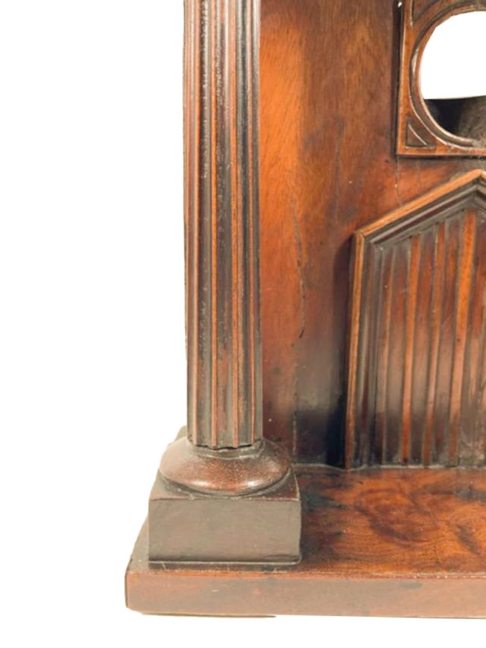 Georgian Mahogany Watch Hutch in the Form of a Columned Portico In Good Condition For Sale In Chapel Hill, NC