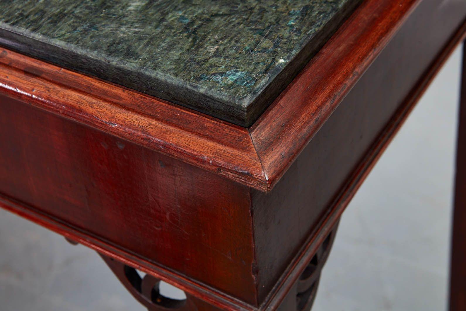 Table console géorgienne à plateau en marbre en vente 2
