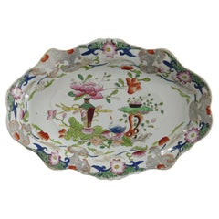 Plat à dessert en Mason's Ironstone à motif de table et de pot de fleurs, vers 1818