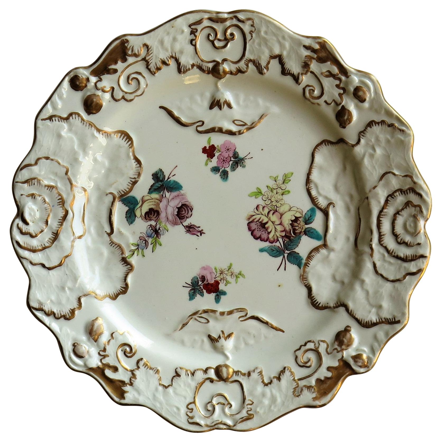 Georgian Mason's Ironstone Desert Plate in Cabbage Leaf Large Sprays Pattern For Sale