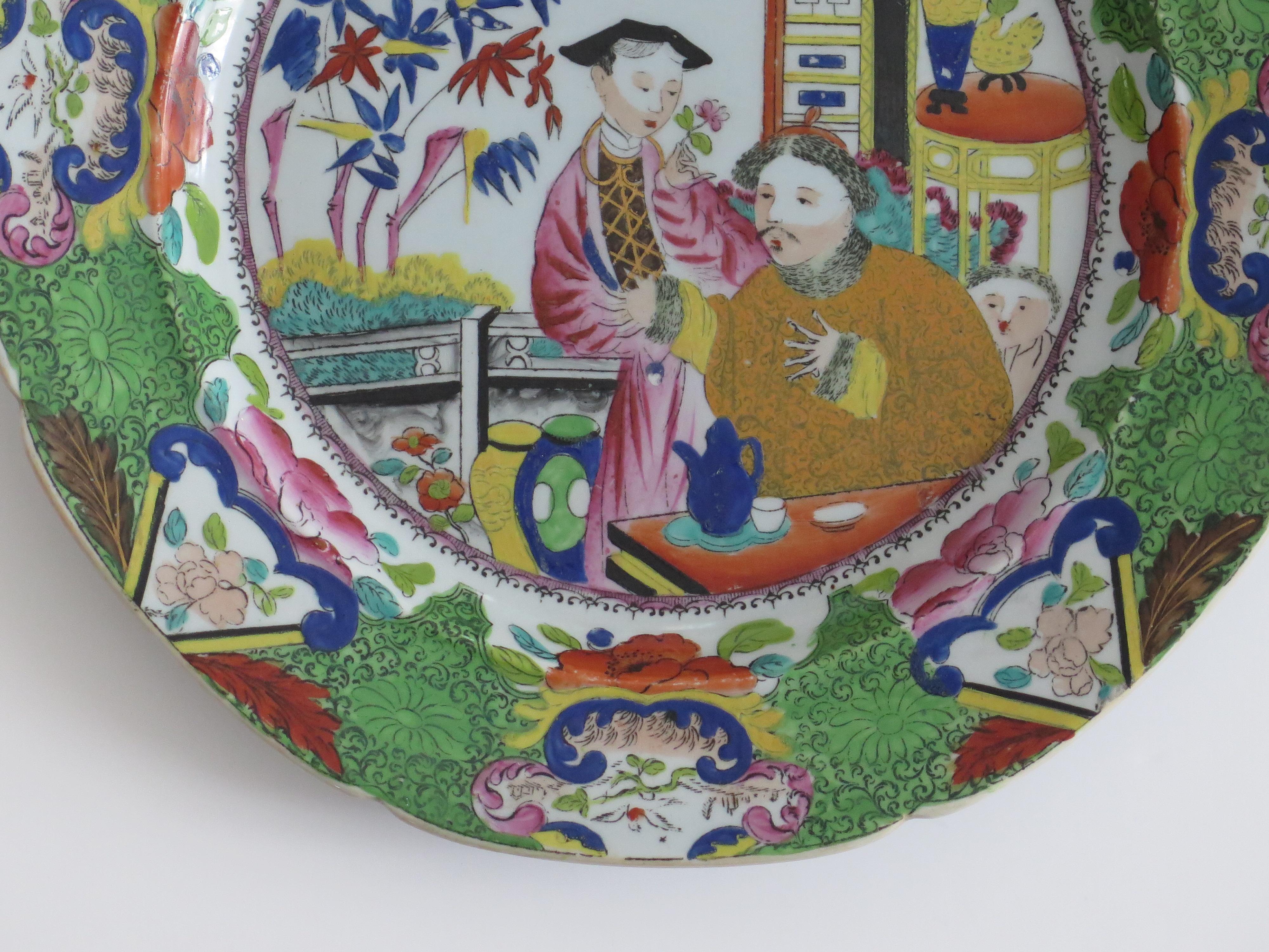 XIXe siècle Assiette à dîner géorgienne en Mason's Ironstone finement peinte à motif mandarin. Ca 1815 en vente