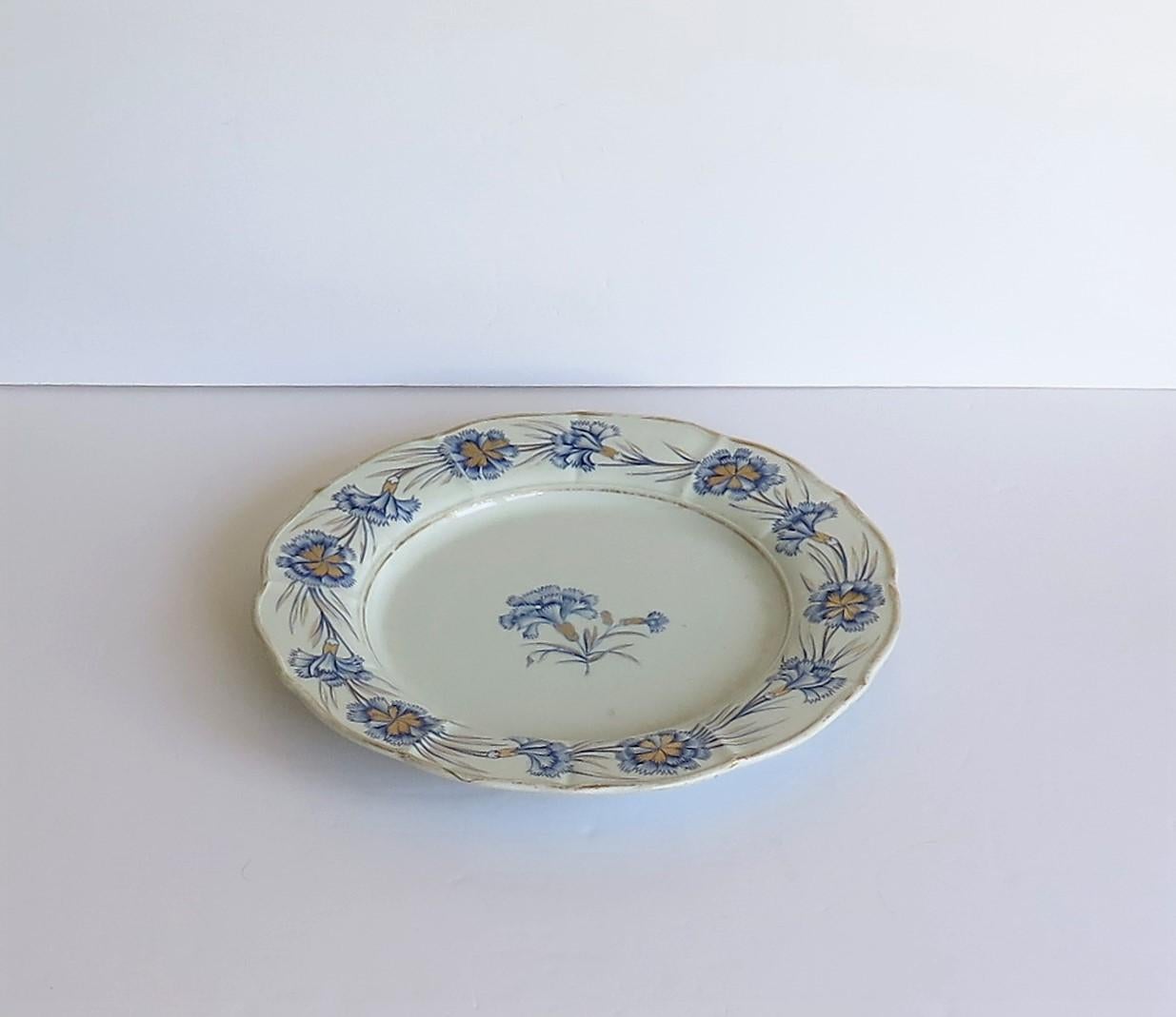 Georgian Mason's Ironstone Dinner Plate Hand Painted Blue Carnation Pattern In Good Condition In Lincoln, Lincolnshire