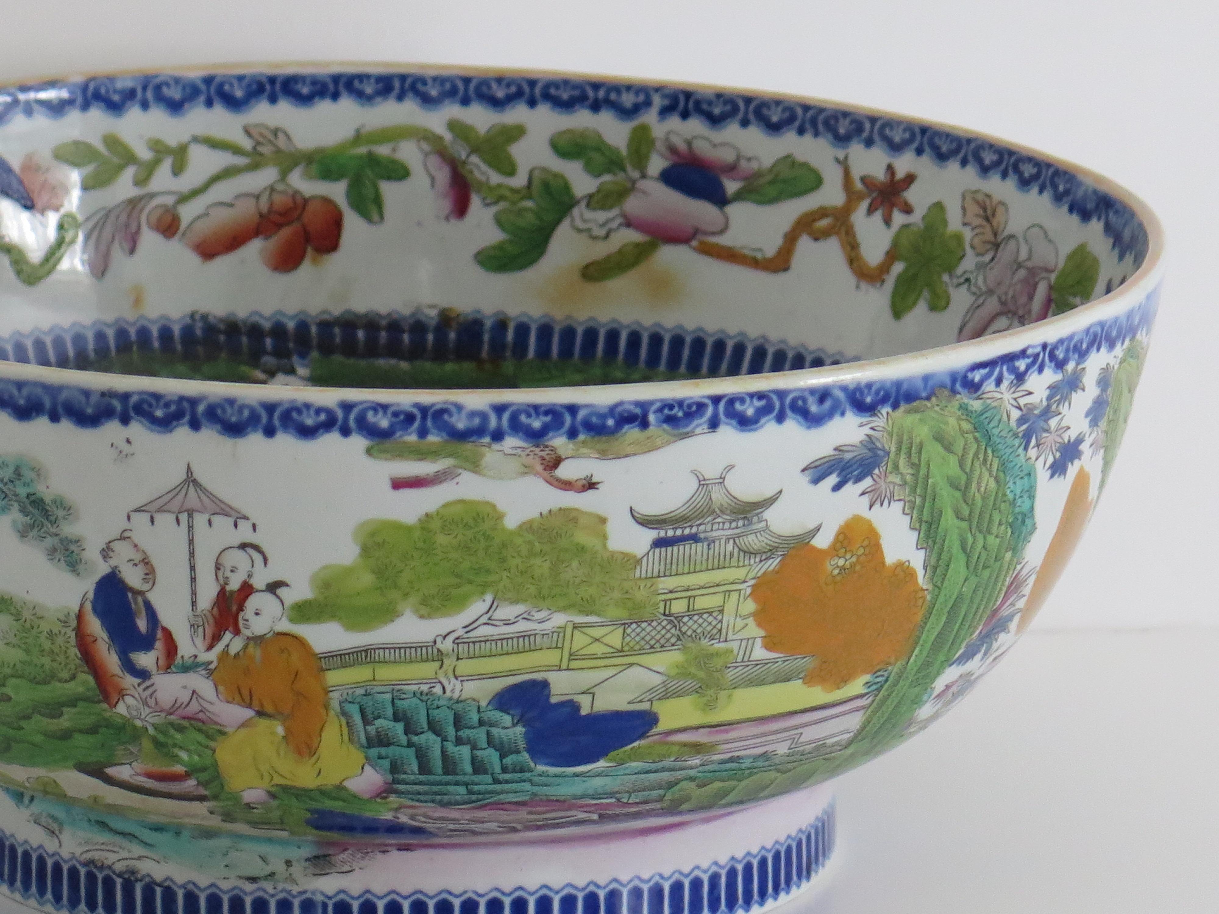 Georgian Masons Ironstone large Punch Bowl in rare Mogul Pattern, circa 1815 For Sale 4