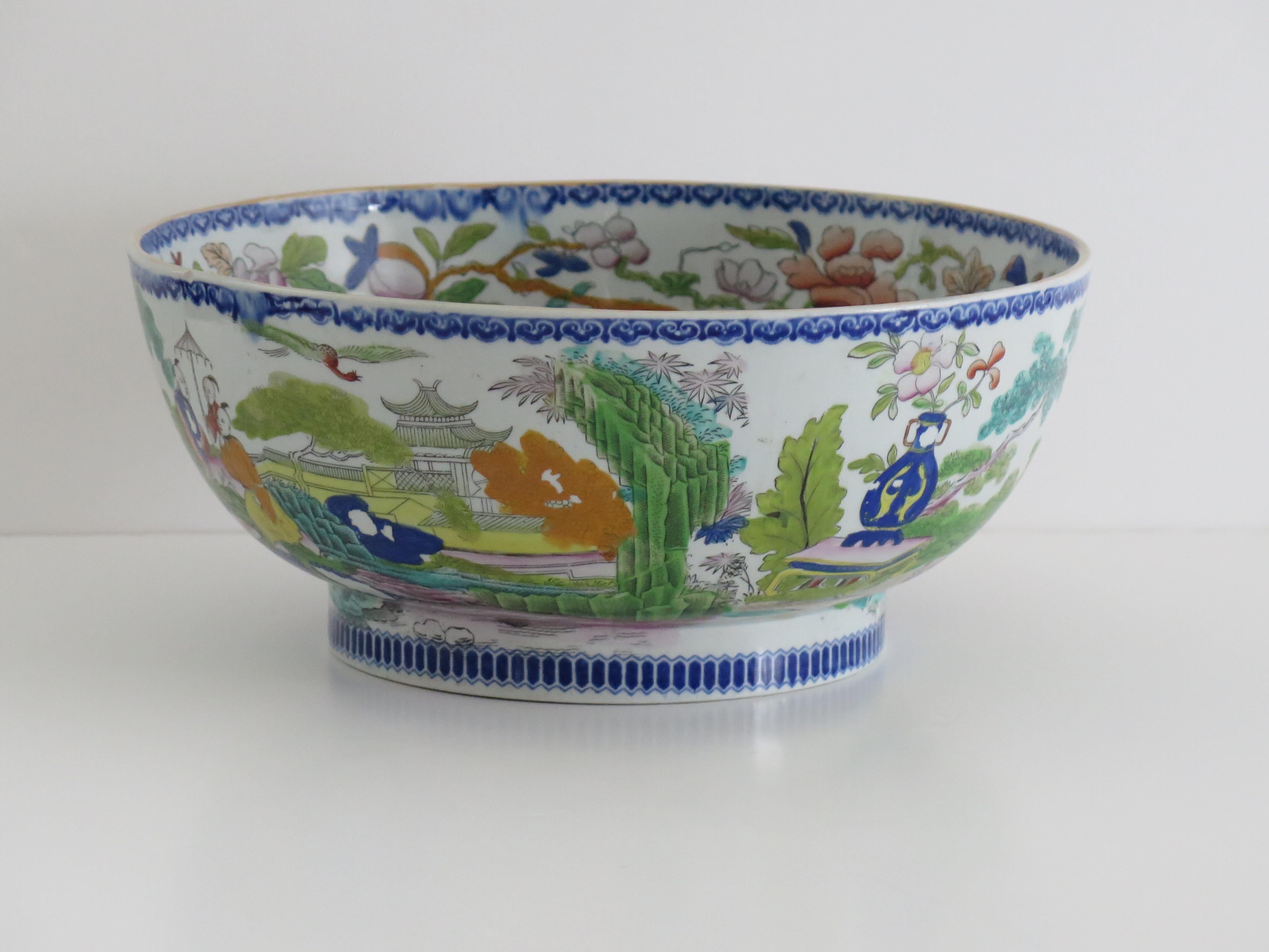Georgian Masons Ironstone large Punch Bowl in rare Mogul Pattern, circa 1815 For Sale 1