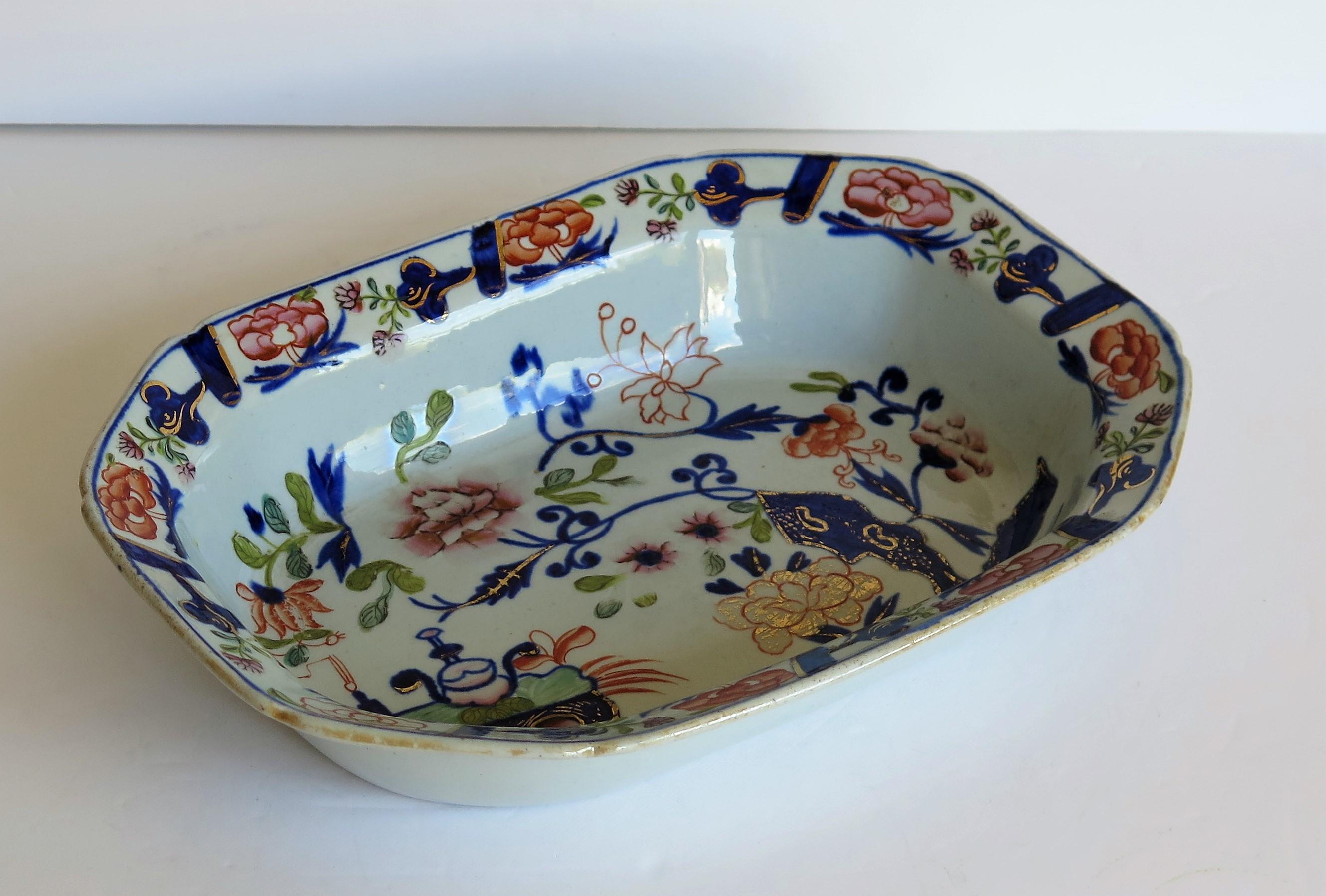 Georgian Masons Ironstone Serving Dish or Bowl in chinoiserie pattern, Ca 1815 For Sale 4