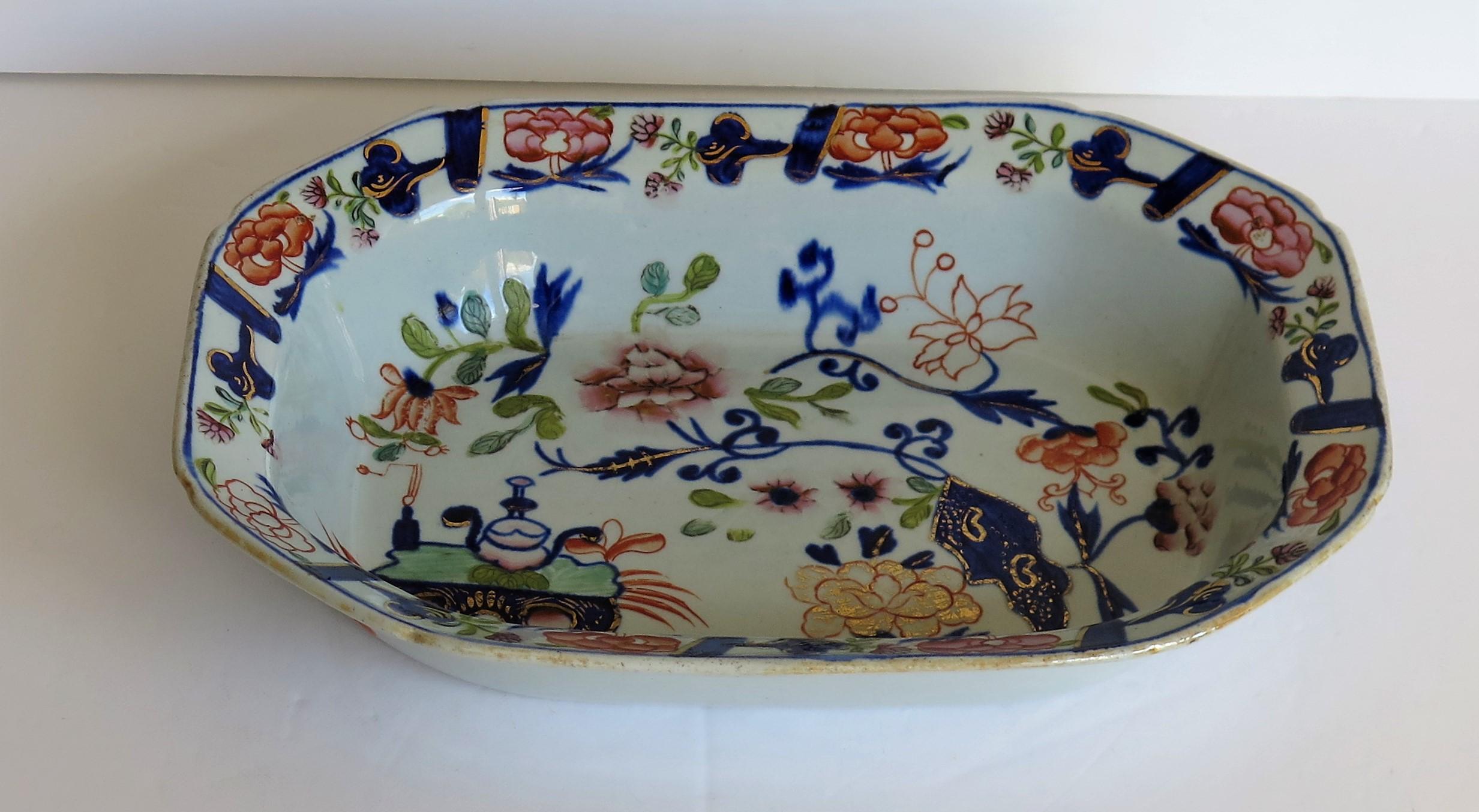 Anglais Georgian Masons Ironstone Serving Dish or Bowl in chinoiserie pattern, Ca 1815 en vente