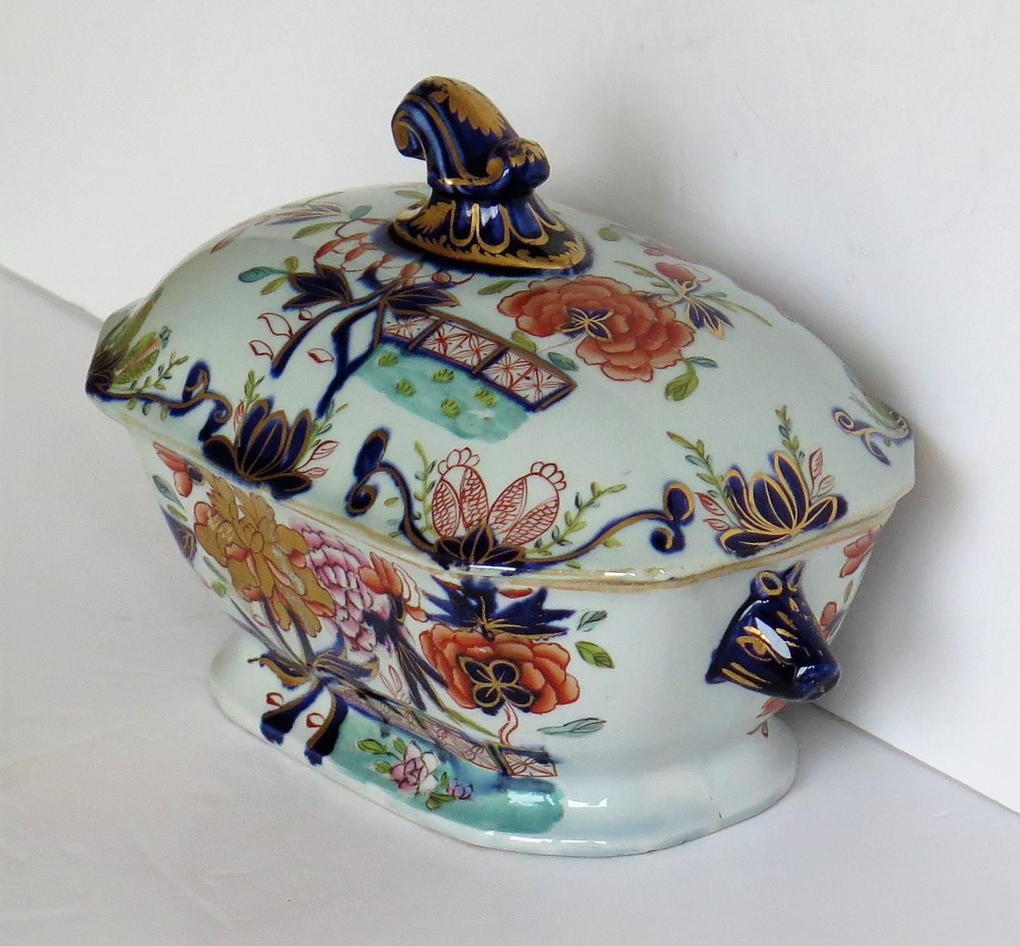 Georgian Mason's Ironstone Sauce Tureen and Cover Gilded Rose Japan Pattern In Good Condition In Lincoln, Lincolnshire