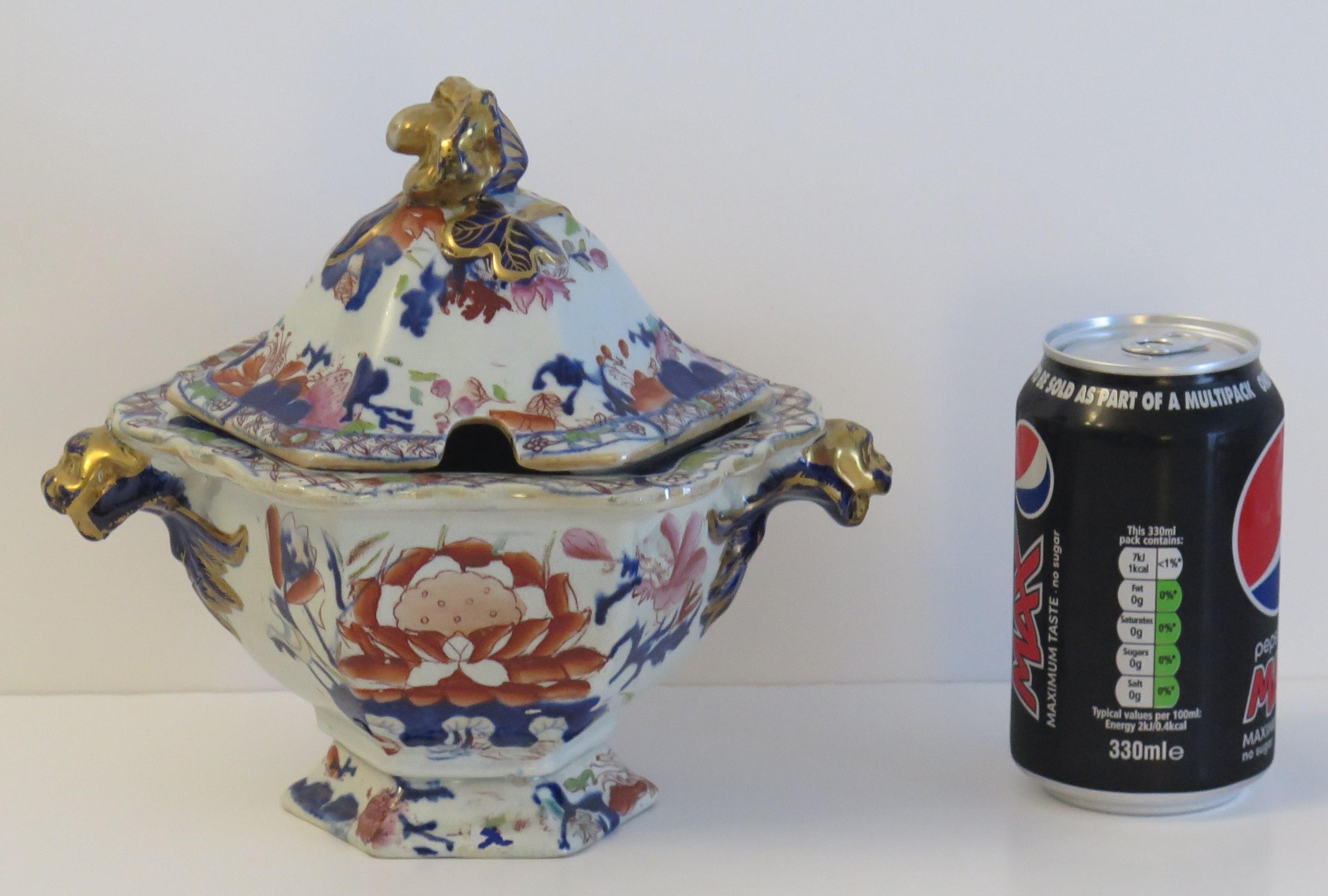 Georgian Mason's Ironstone Sauce Tureen & Lid Gilded Water Lily Pattern, Ca 1820 For Sale 4