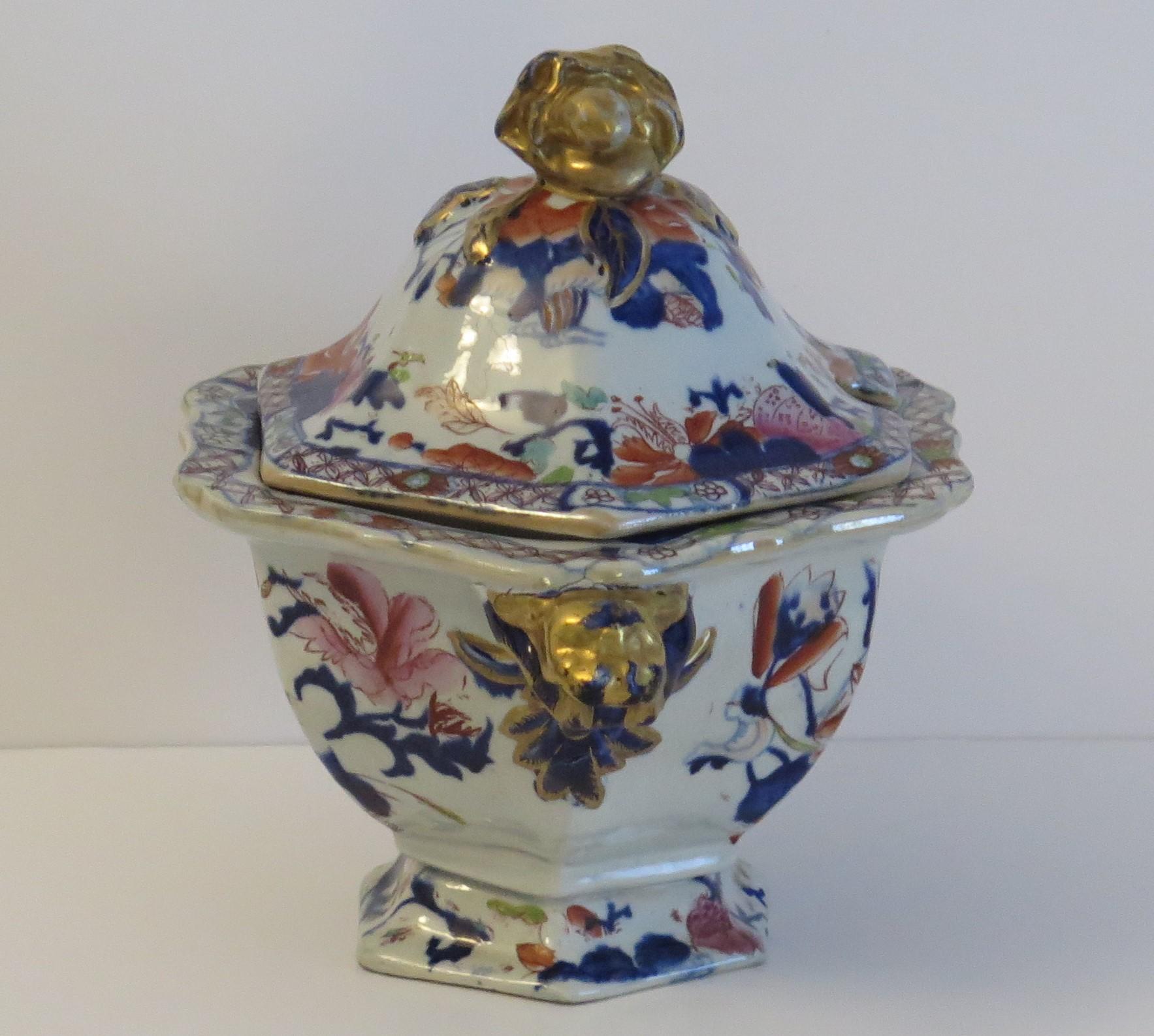 Chinoiserie Georgian Mason's Ironstone Sauce Tureen & Lid Gilded Water Lily Pattern, Ca 1820 For Sale