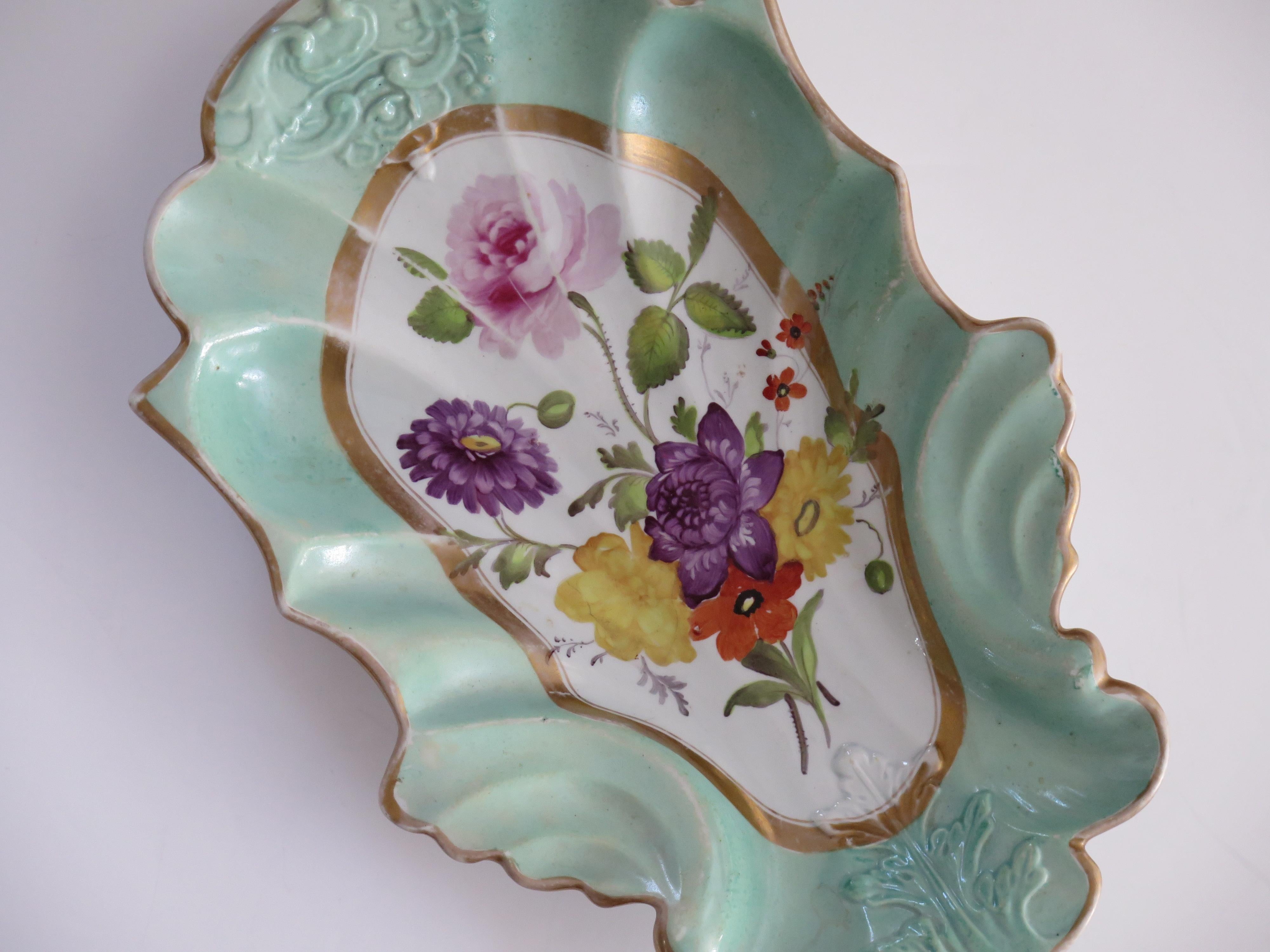 Plato o fuente de servir georgiano de Mason's Ironstone en Ptn de flores mixtas, ca 1818 Inglés en venta