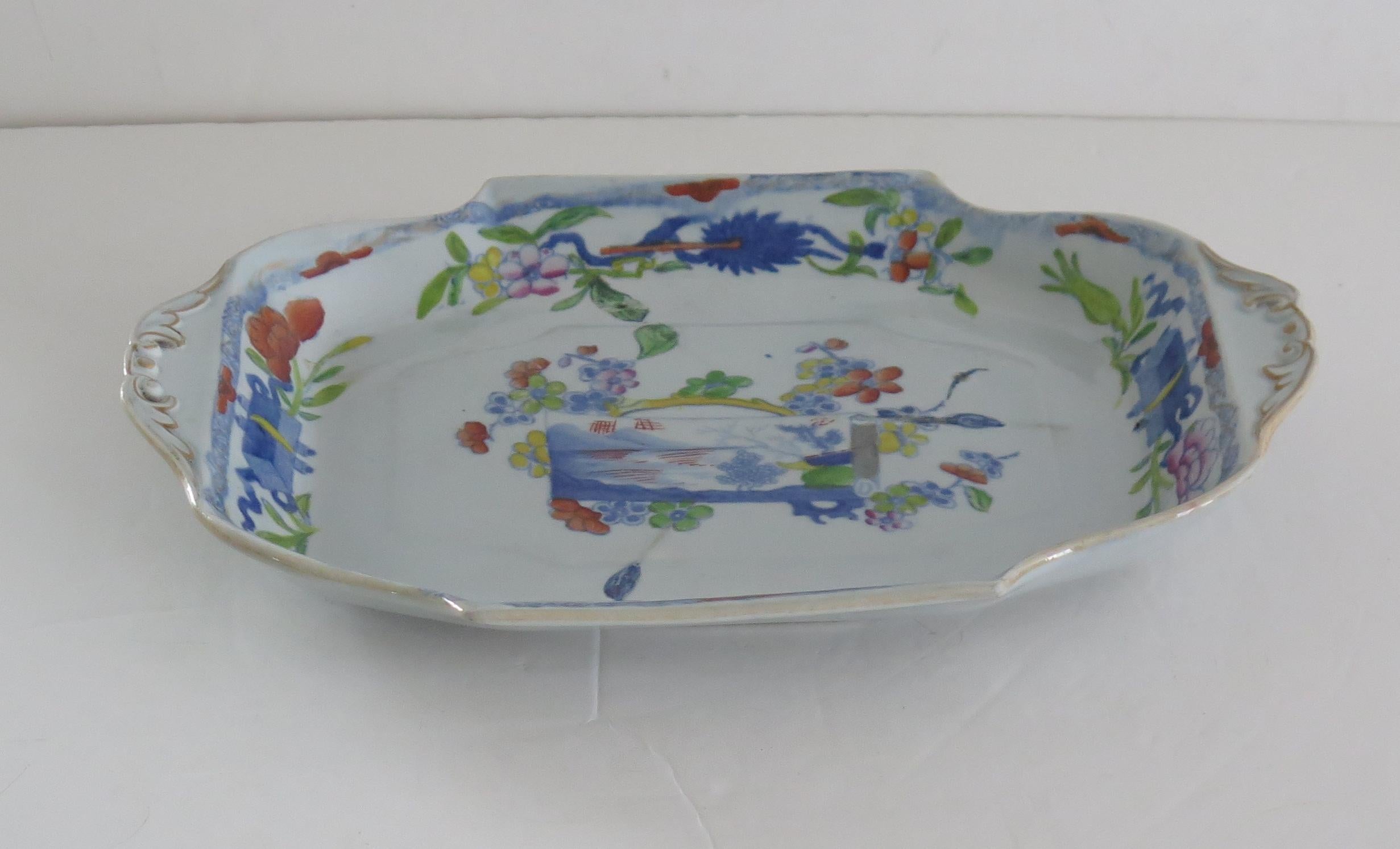 Plato de servir georgiano de Mason's Ironstone Paisaje en volutas y prunos, ca 1818 siglo XIX en venta