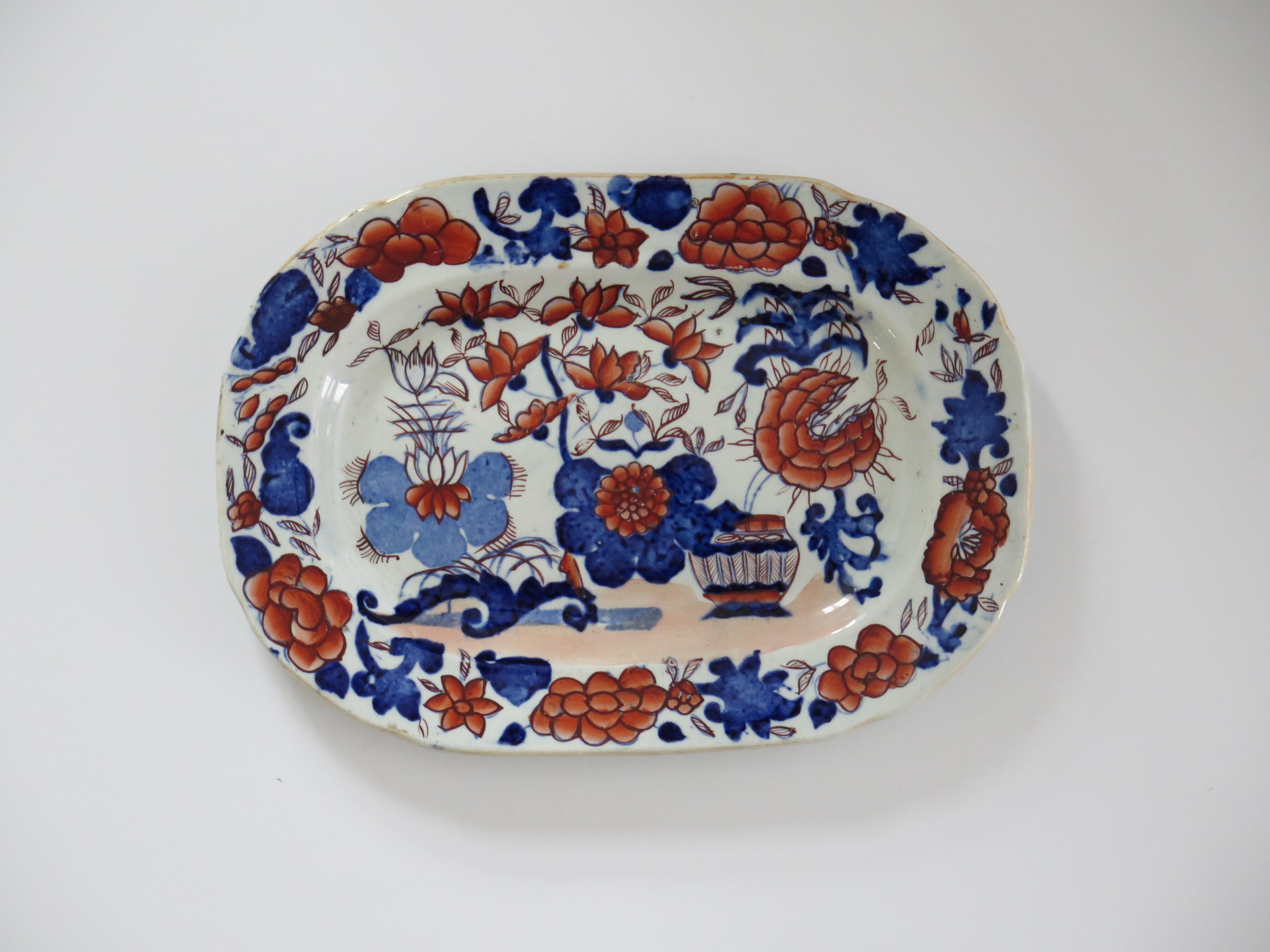 Hand-Painted Georgian Mason's Ironstone Small Platter (B) in Basket Japan Pattern, Ca 1818 For Sale