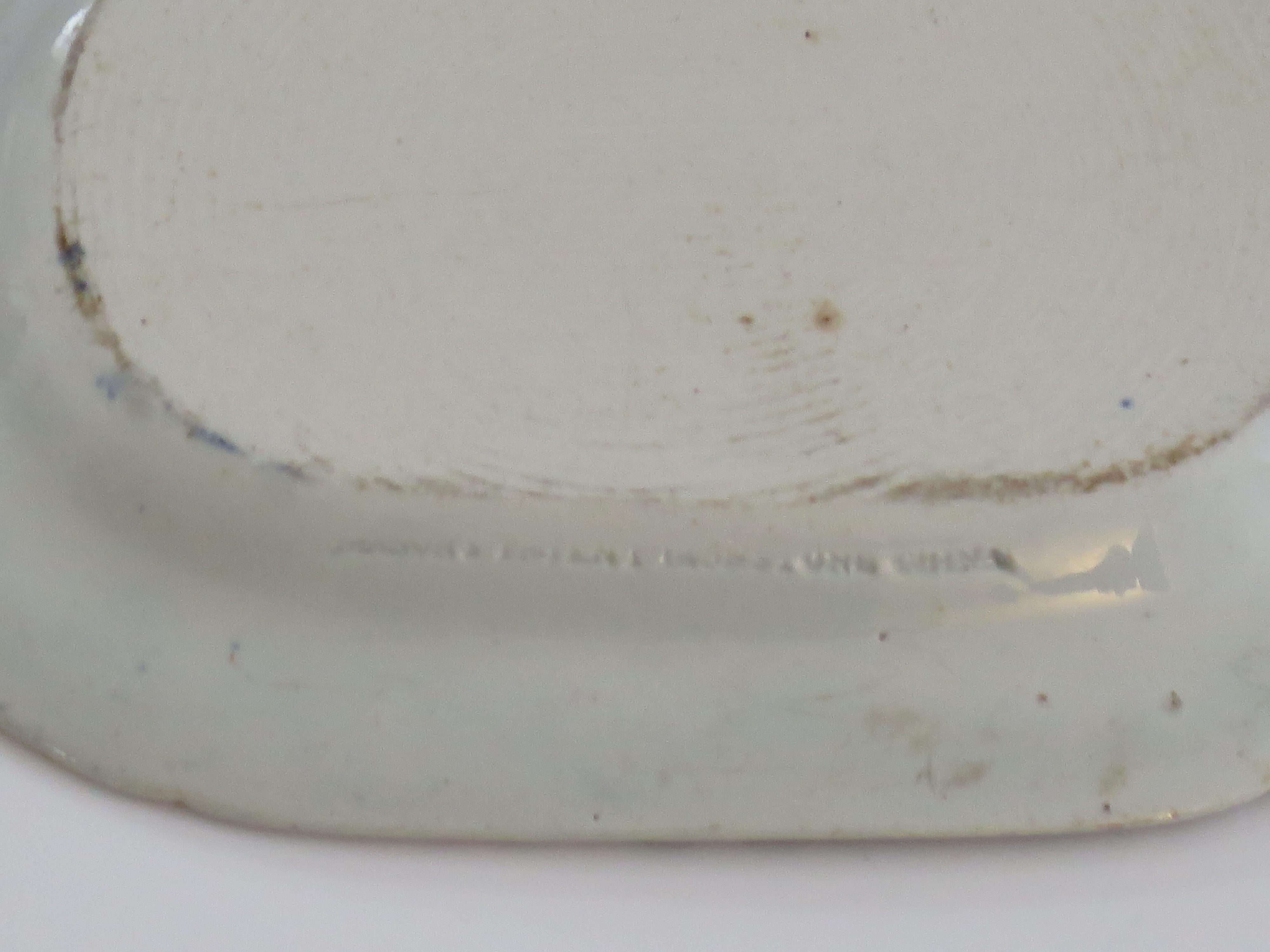 Petit plat géorgien en Mason's Ironstone à motif de panier japonais, vers 1818 en vente 4