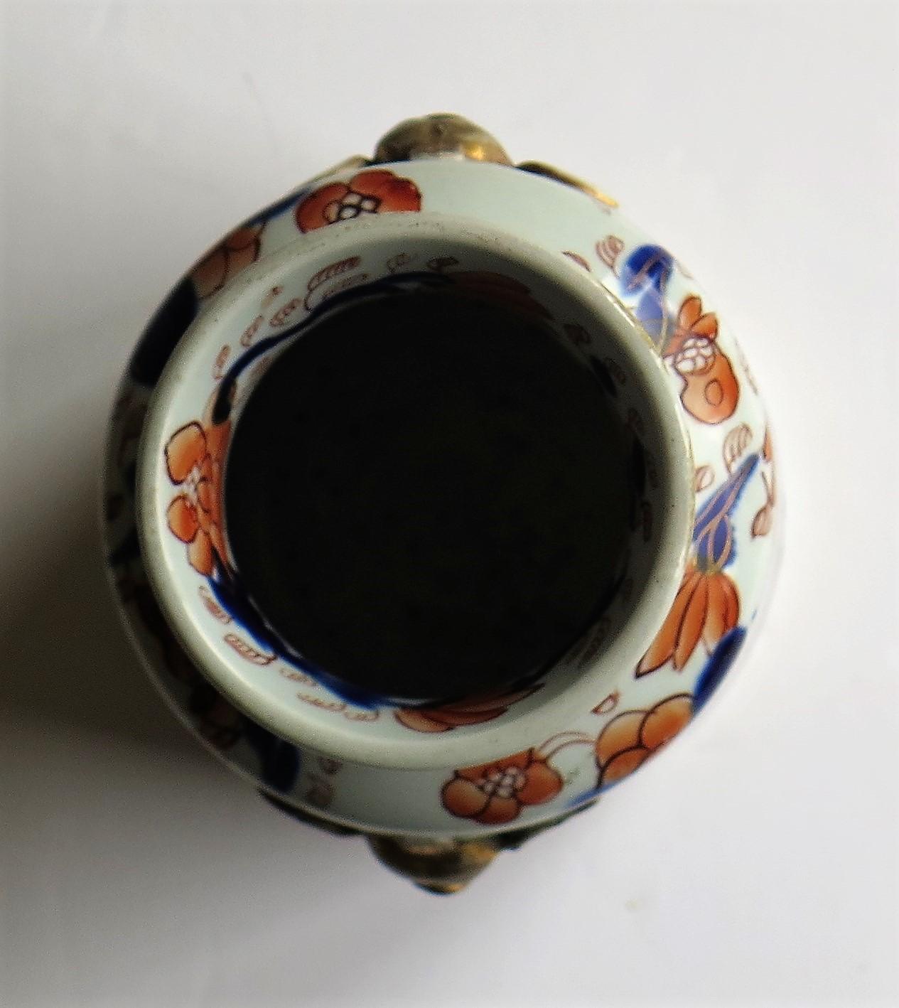 Georgian Mason's Ironstone Vase or Jar in Gilded Fence Japan Pattern, circa 1815 9