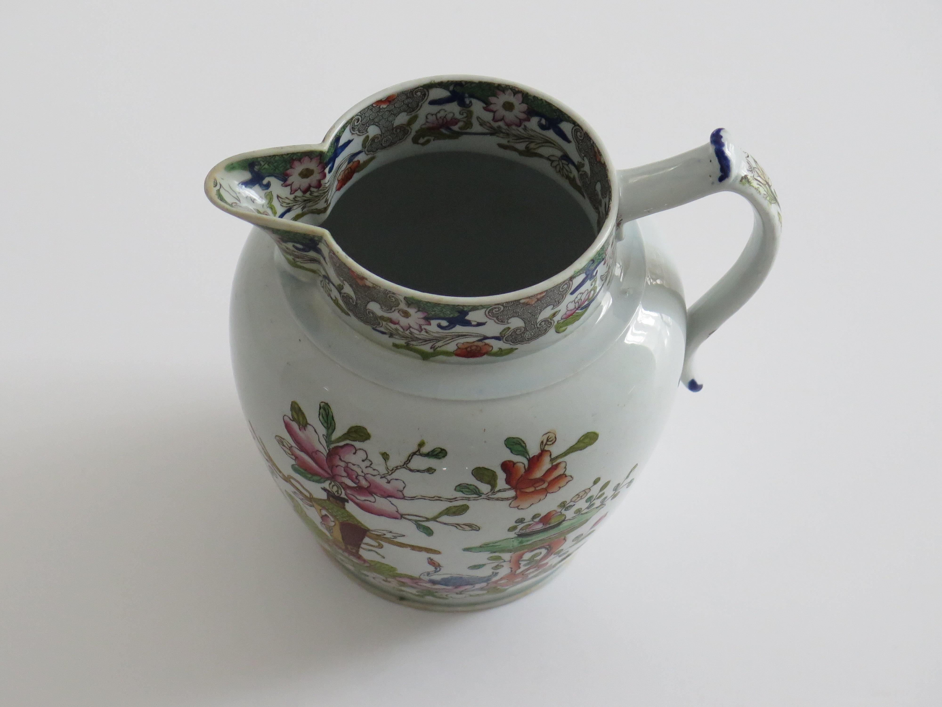 Anglais Pichet ou pichet en pierre de fer de style géorgien rare dans une table et un pot à fleurs, vers 1818 en vente