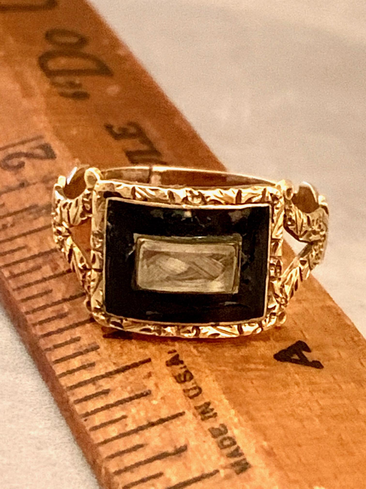 Georgian Memorial Mourning Ring, Seed Pearls, Black Enamel, 14 Karat Rose Gold For Sale 4