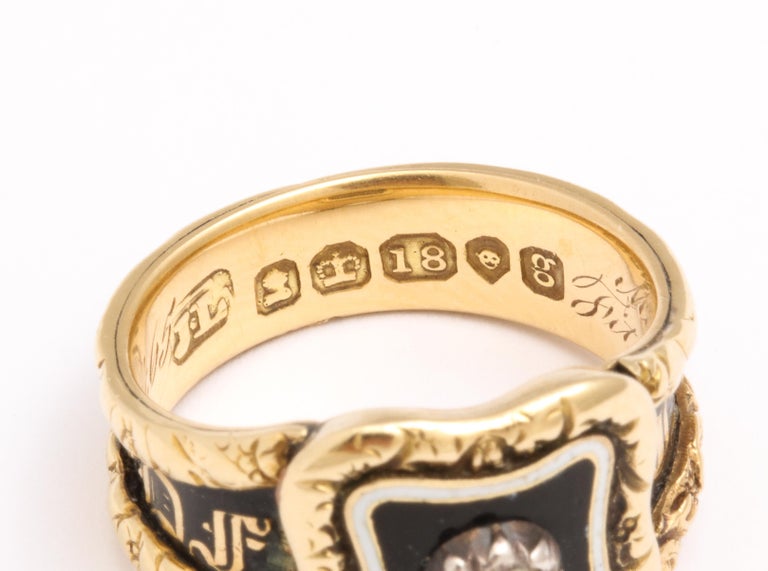 Georgian Memorial Ring with Enamel and Diamond in 18 Kt Gold For Sale 1