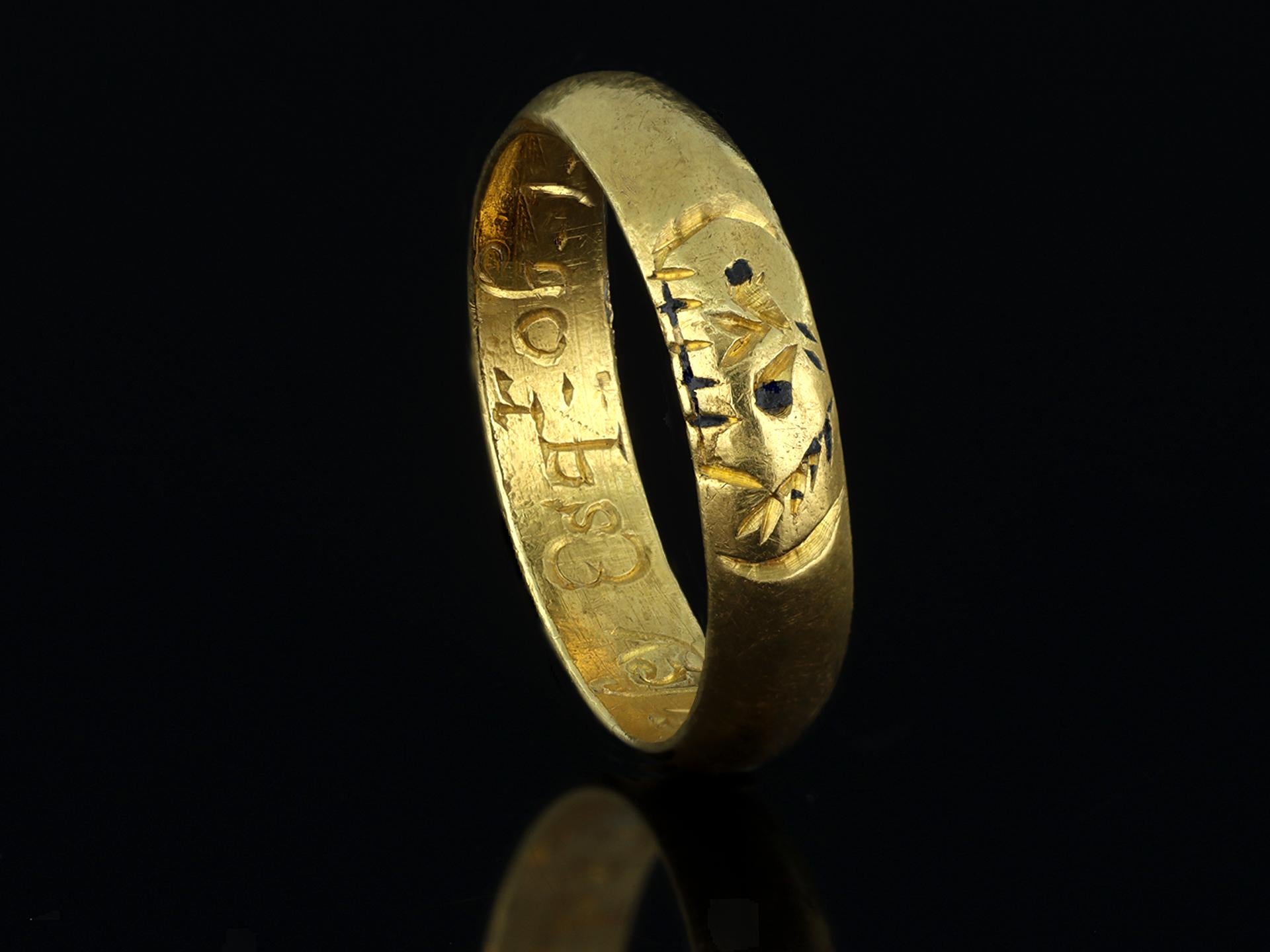 Women's Georgian memorial skull ring, circa 1777.