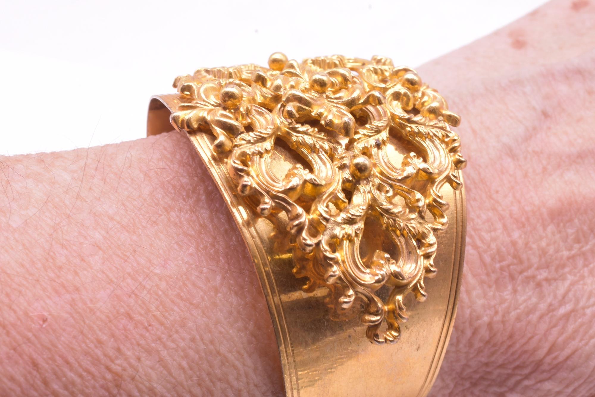 Georgian Metal Cuff Bracelet with Ornate Ornamentation For Sale 1