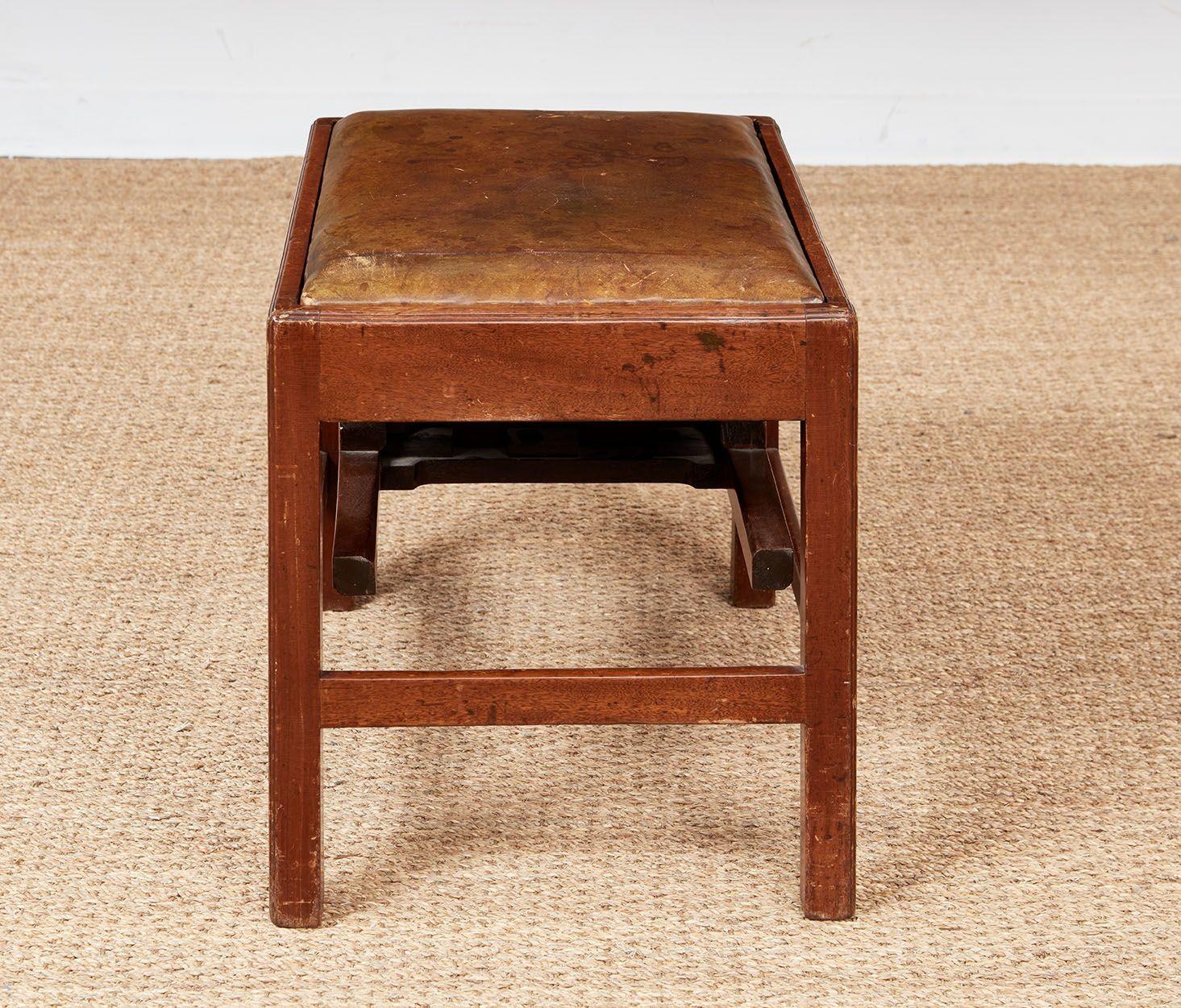 Georgian Metamorphic Library Steps/Stool For Sale 3