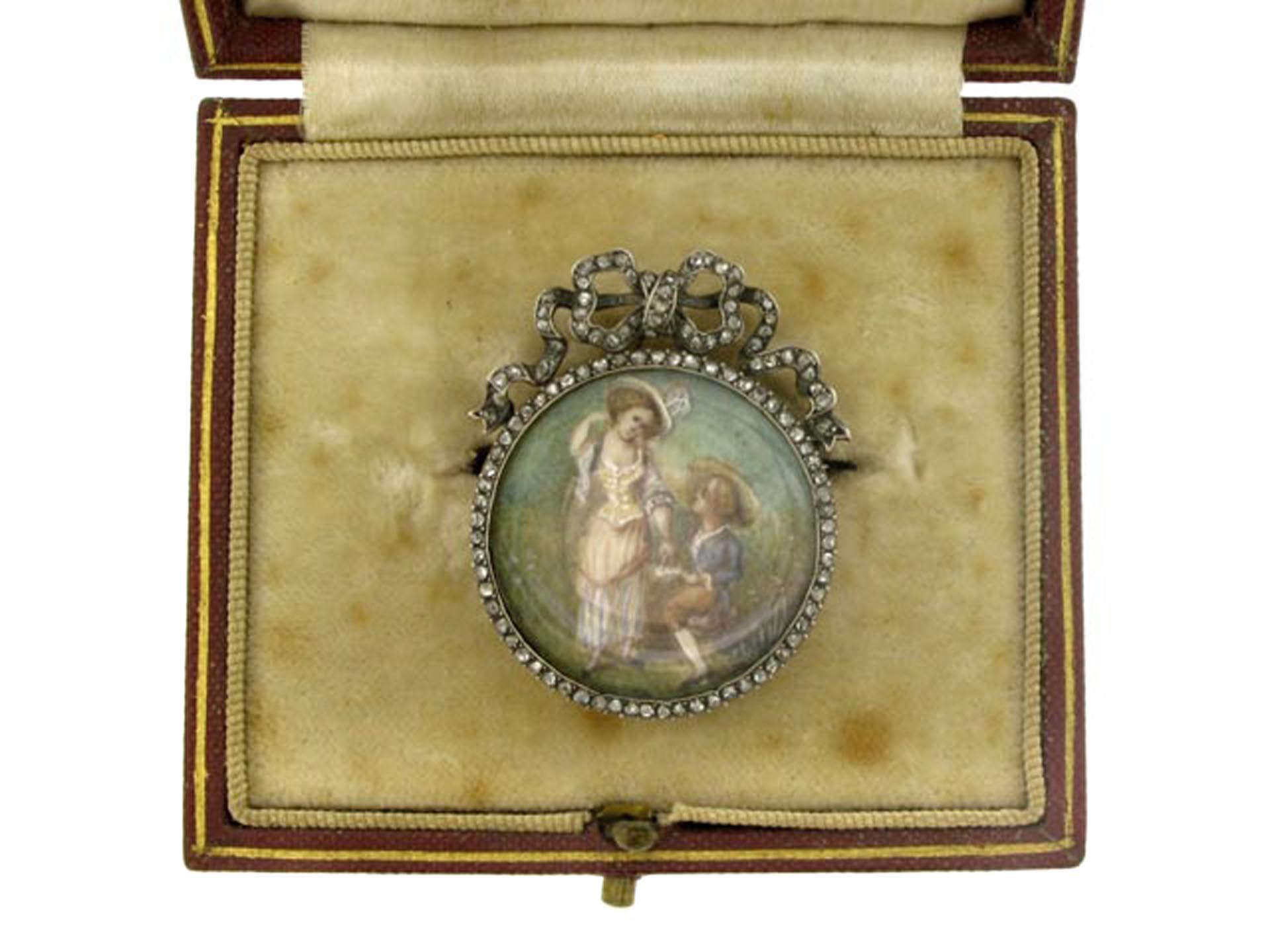 Georgian miniature and diamond brooch, French, circa 1800. In Good Condition For Sale In London, GB