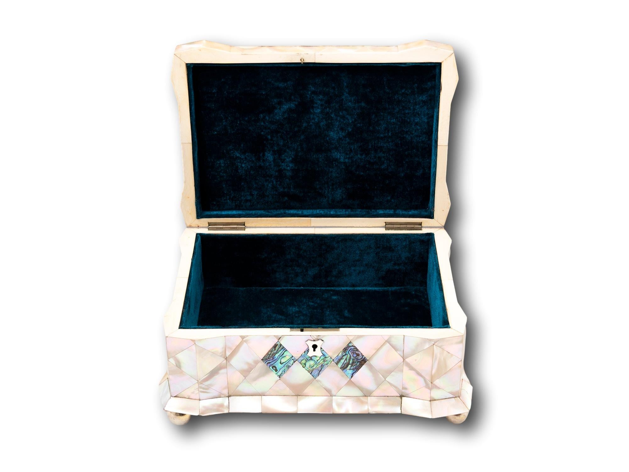 19th Century Georgian Mother of Pearl Jewelry Box For Sale