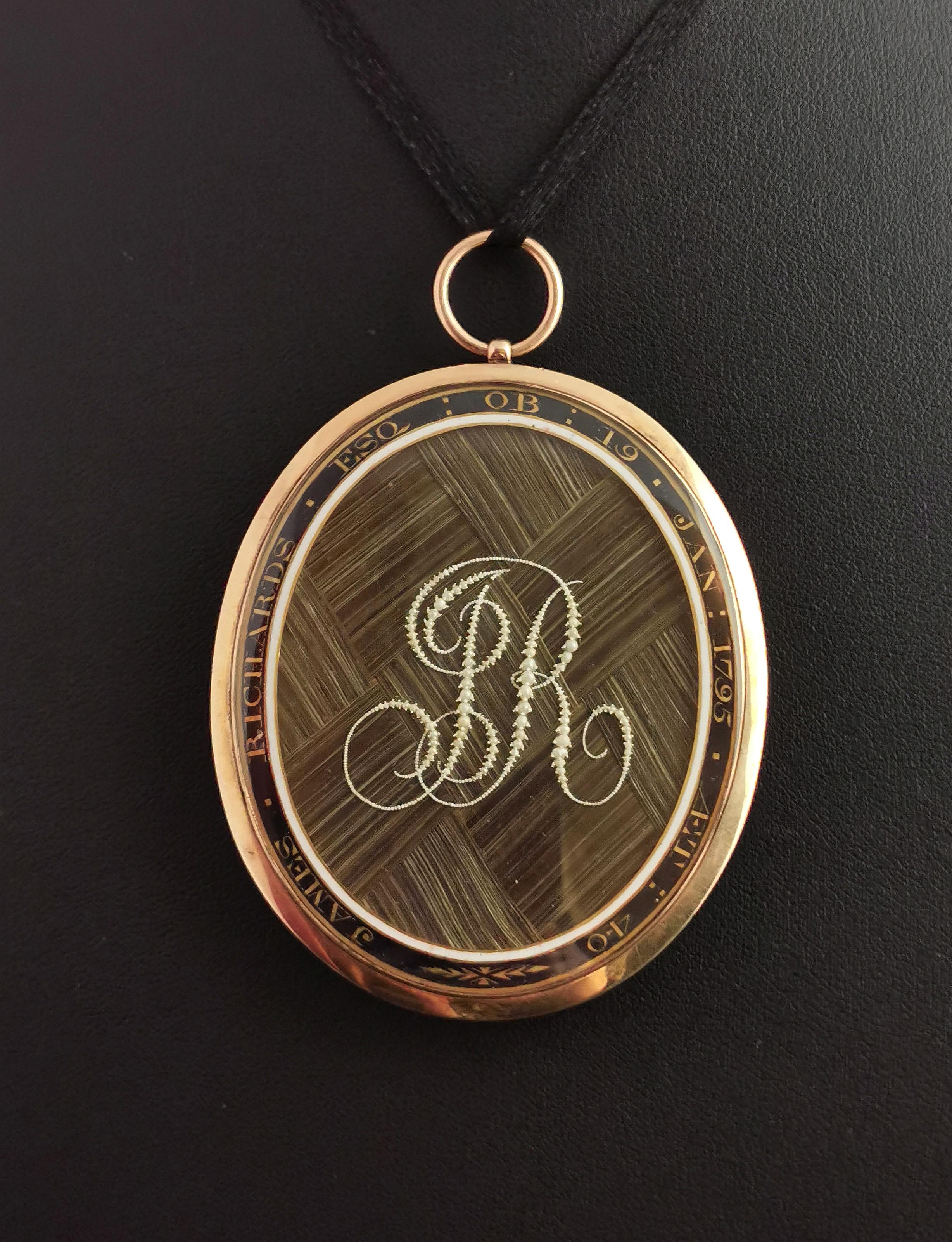 An impeccable and important antique Georgian mourning locket.

The beauty and craftsmanship of this piece are second to none and can only be found in such prestigious Georgian pieces.

The locket is glazed both sides in a rich 9 karat gold frame