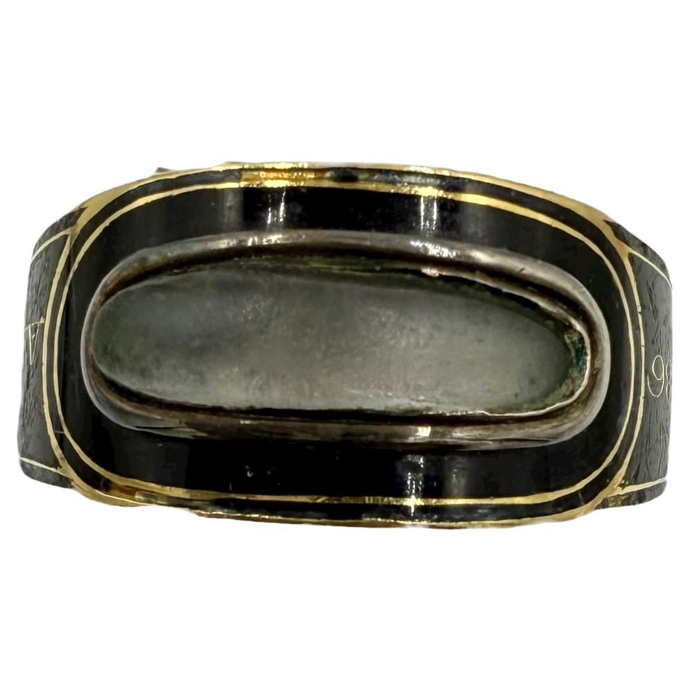 Bague de deuil géorgienne en or 18k avec émail Circa 1814
