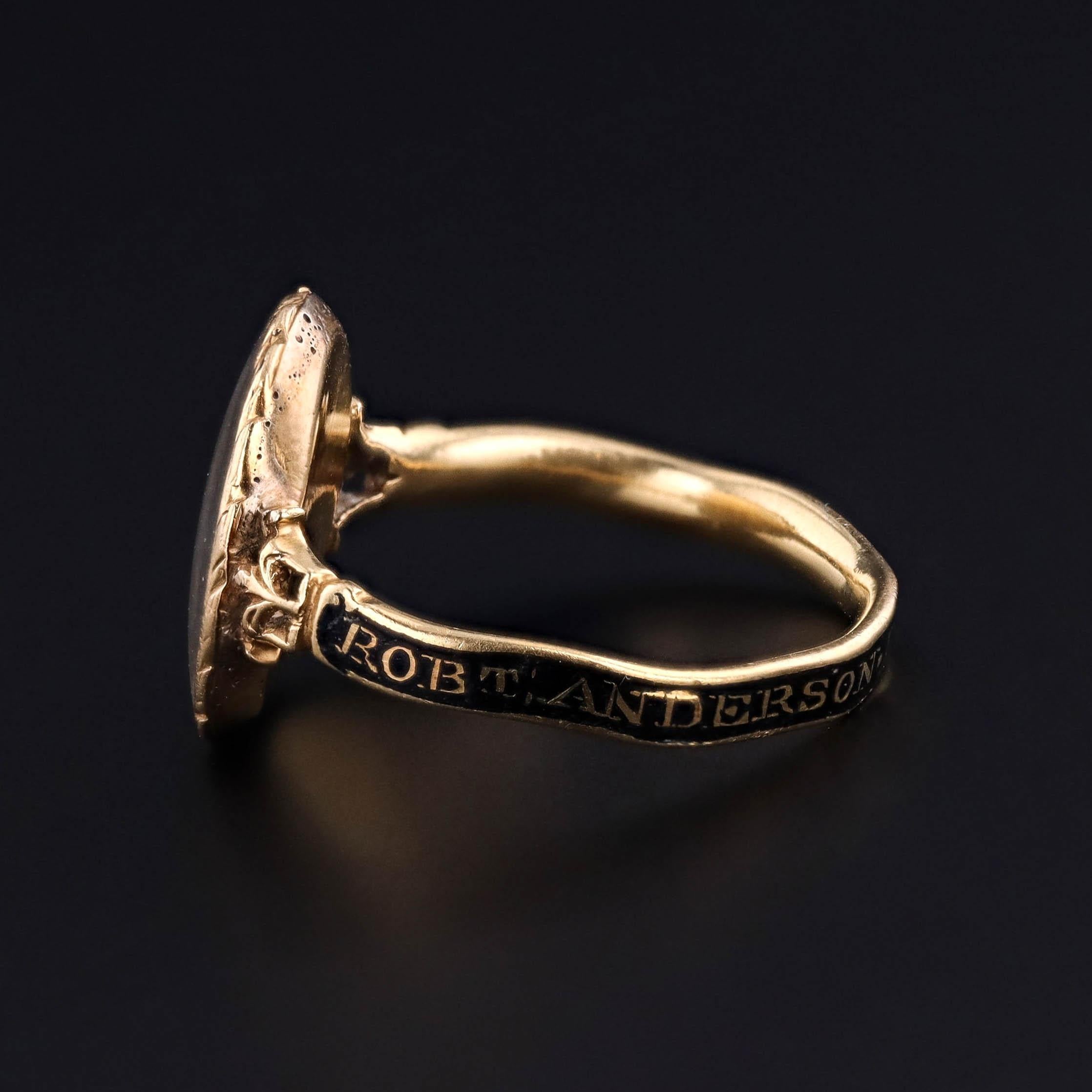 Georgian Mourning Ring of 18k Gold In Good Condition For Sale In Lewisburg, PA