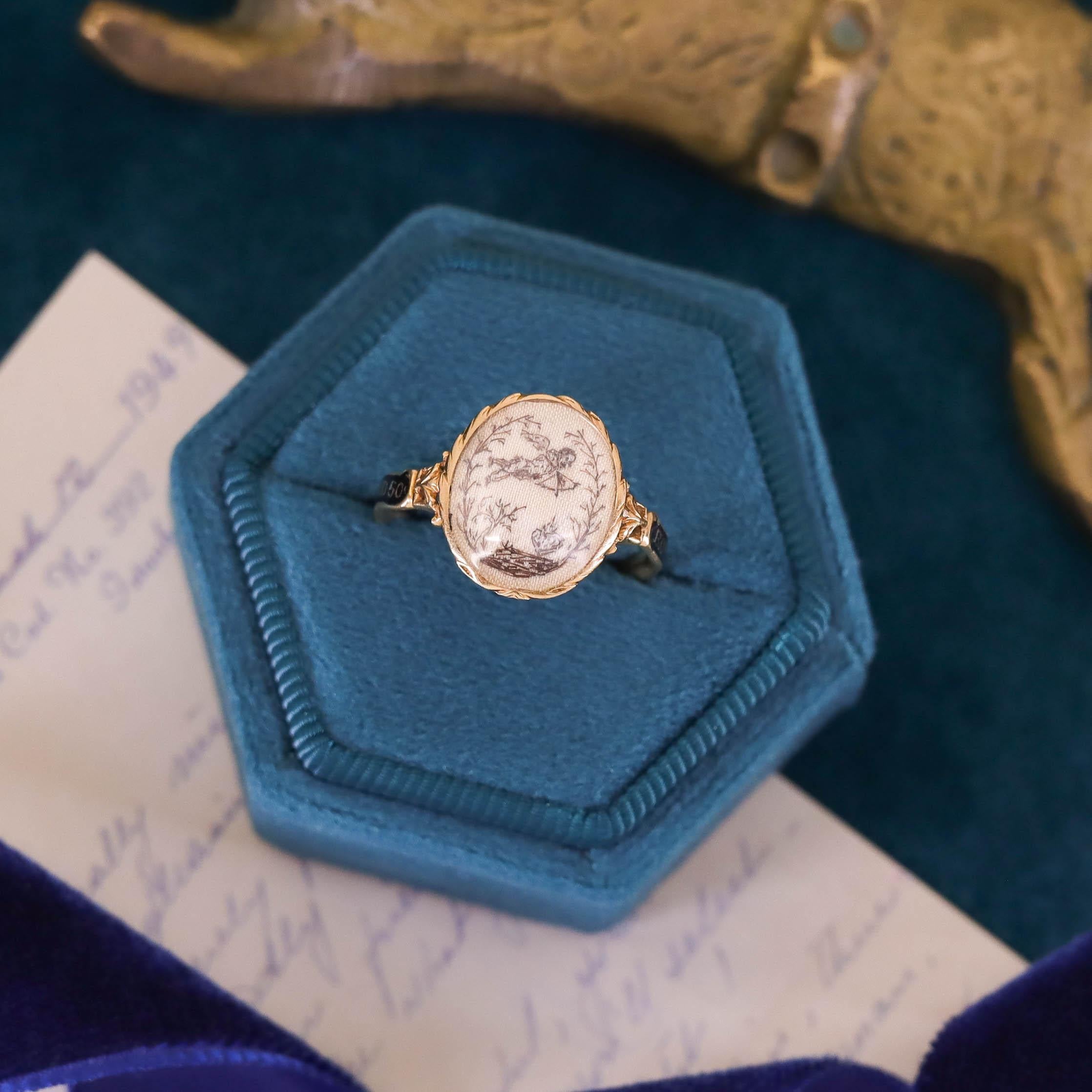 Georgian Mourning Ring of 18k Gold For Sale 3