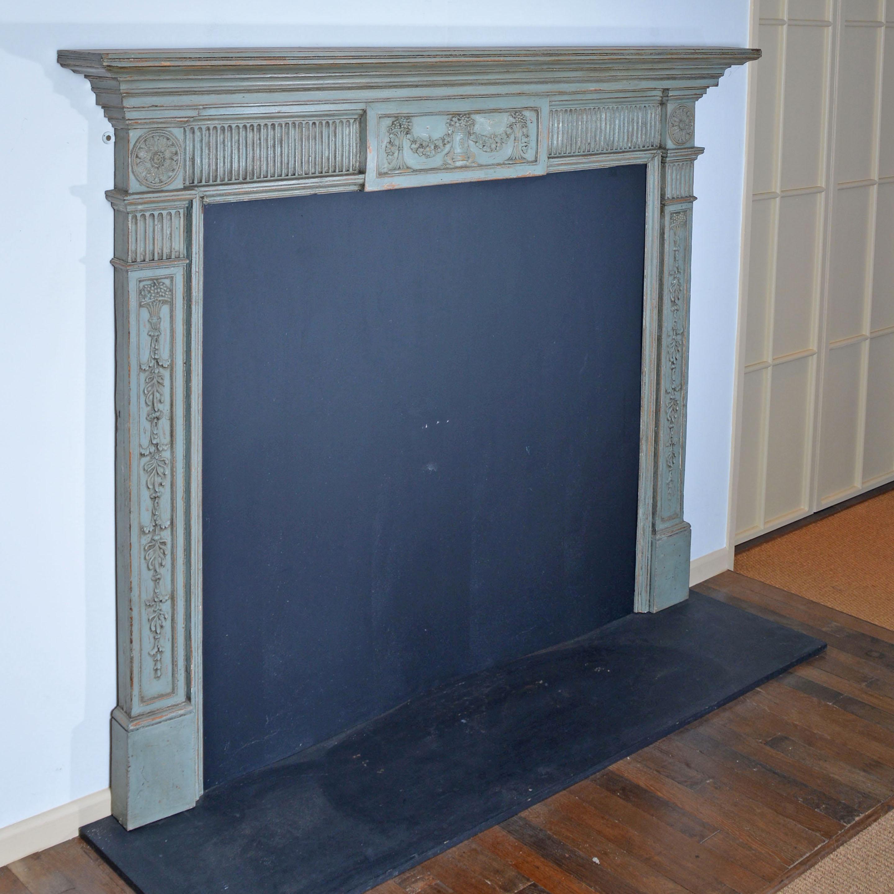 George III Georgian neo-classical fireplace chimney piece, or mantle piece For Sale