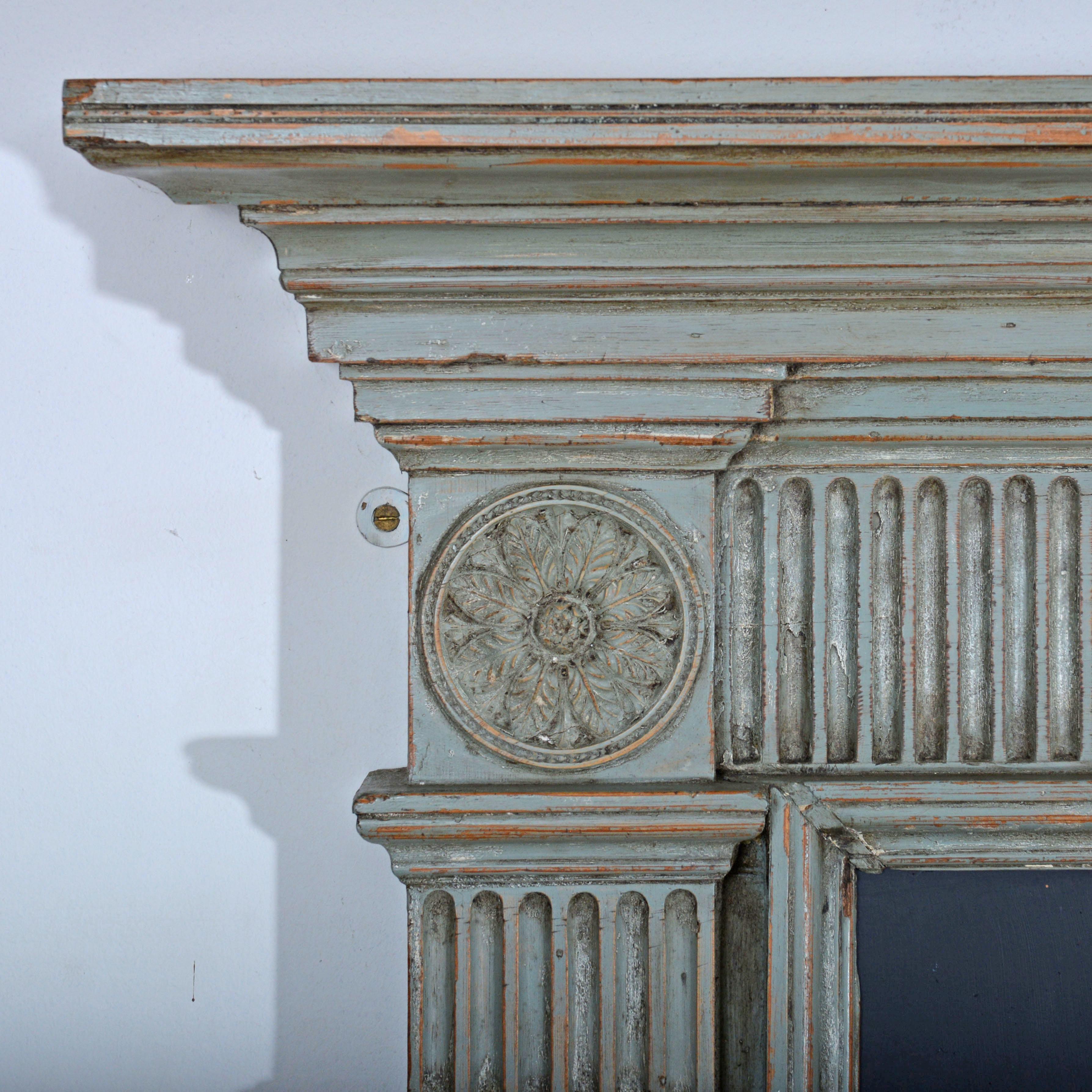 18th Century Georgian neo-classical fireplace chimney piece, or mantle piece For Sale