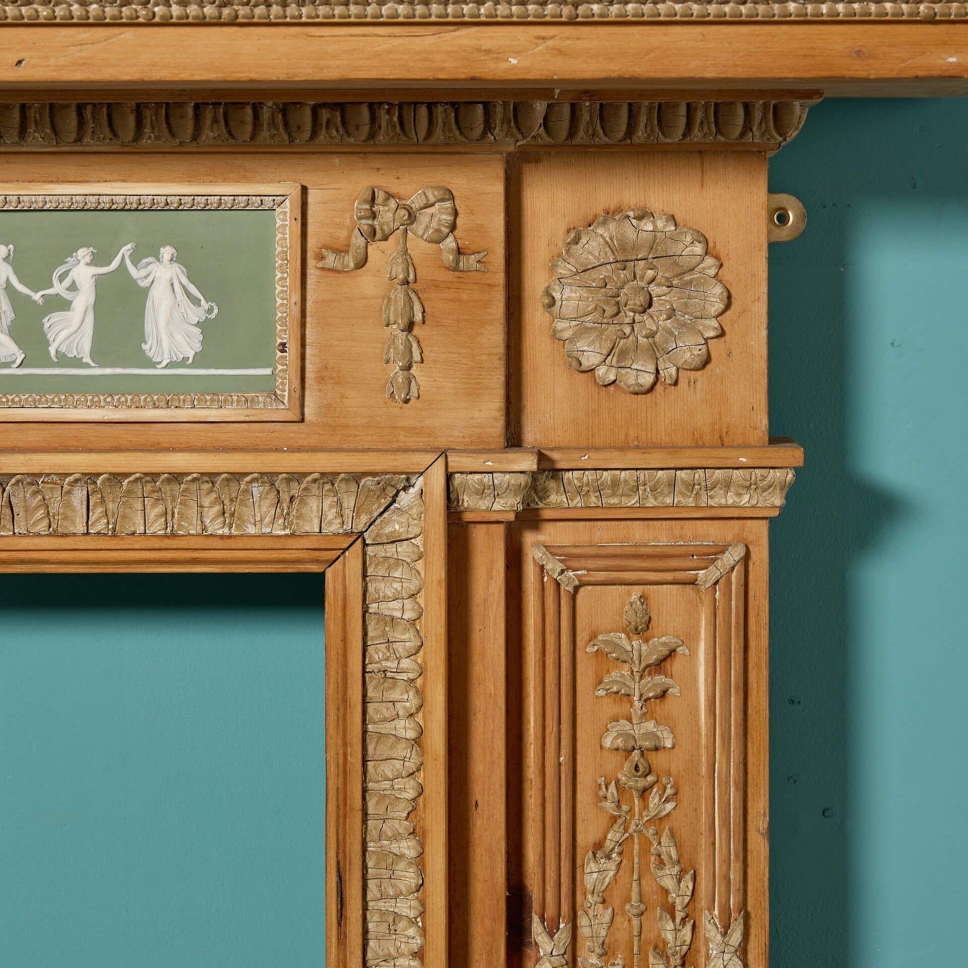 Chimenea neoclásica georgiana con placas de Wedgwood Georgiano en venta