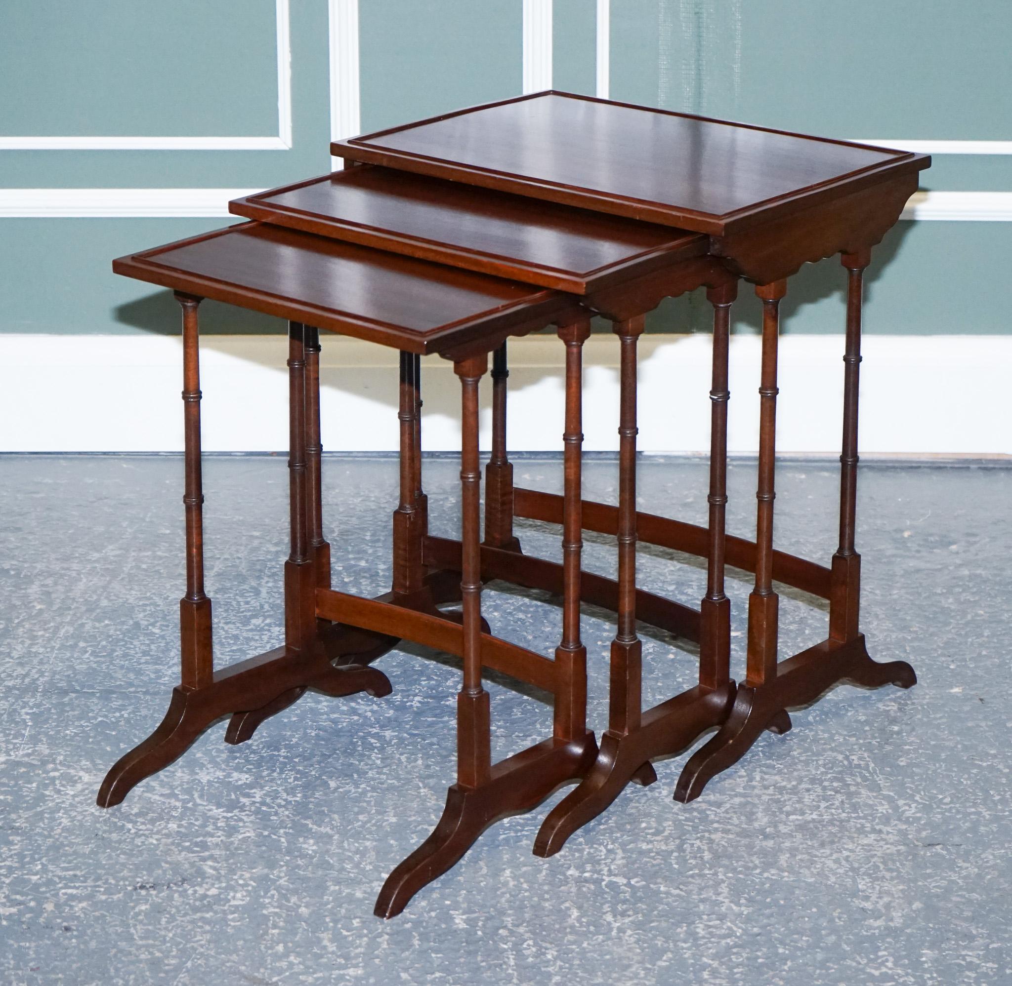We are delighted to present this original Set Of Three Victorian Nesting tables with bamboo legs.

A very well-made and solid good-looking English nest of tables.
The legs are carved in the bamboo style influenced by China.

We have deep cleaned the