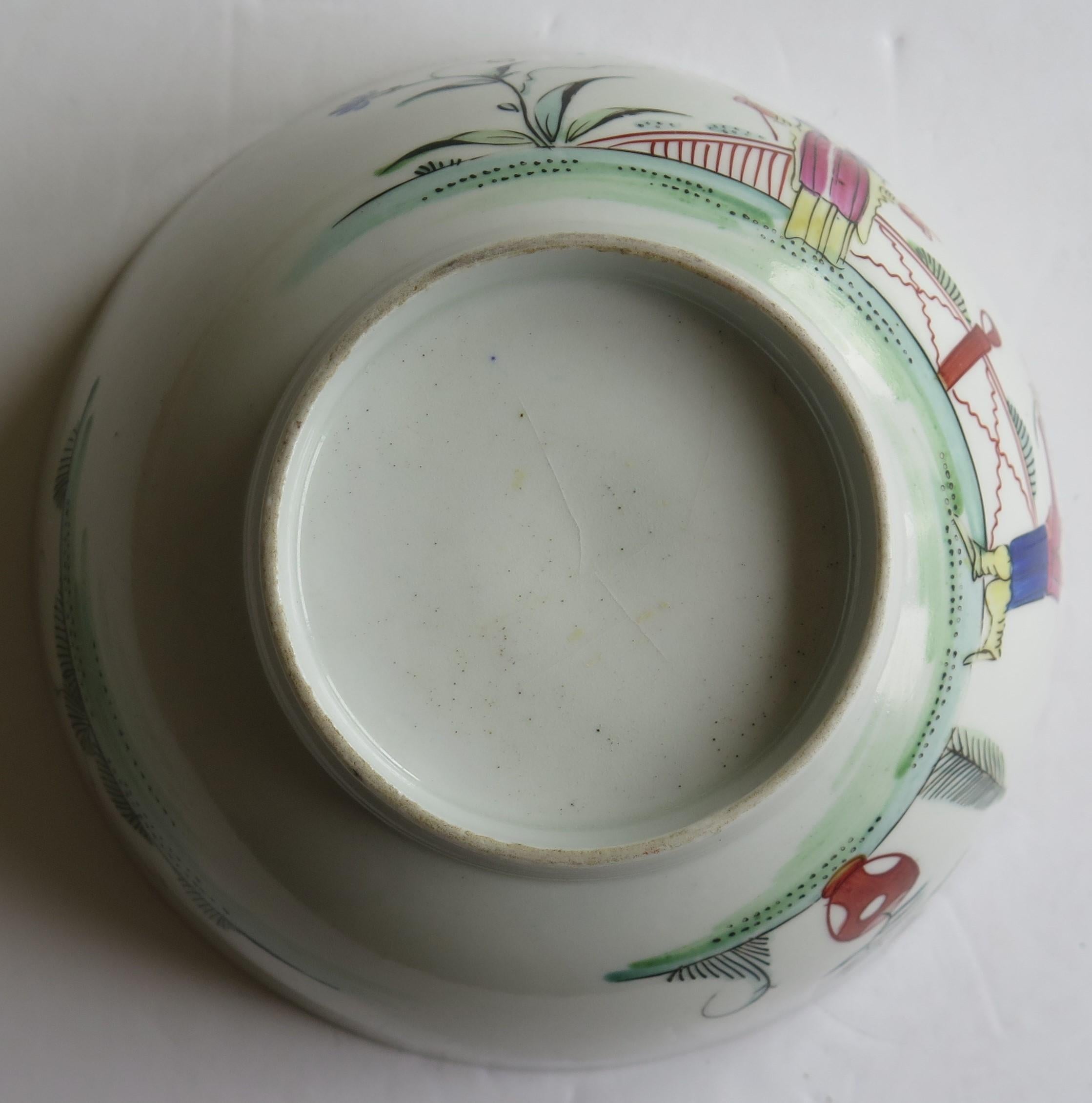Georgian New Hall Porcelain Bowl Lady with Parasol Pattern No. 20, circa 1790 For Sale 6