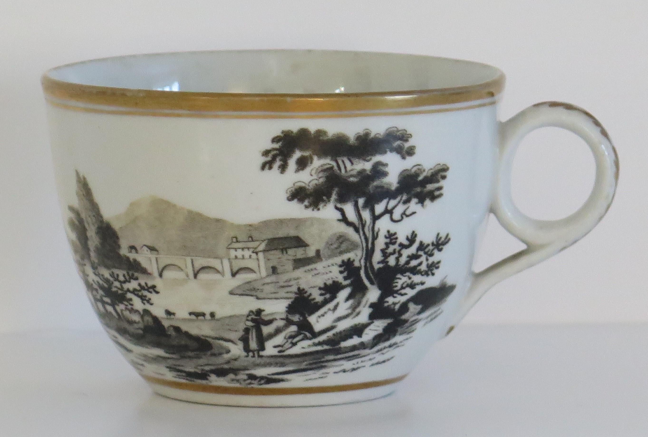 Georgian Newhall Porcelain Duo Tea Cup and Saucer Bat Printed Ptn, circa 1805 For Sale 4