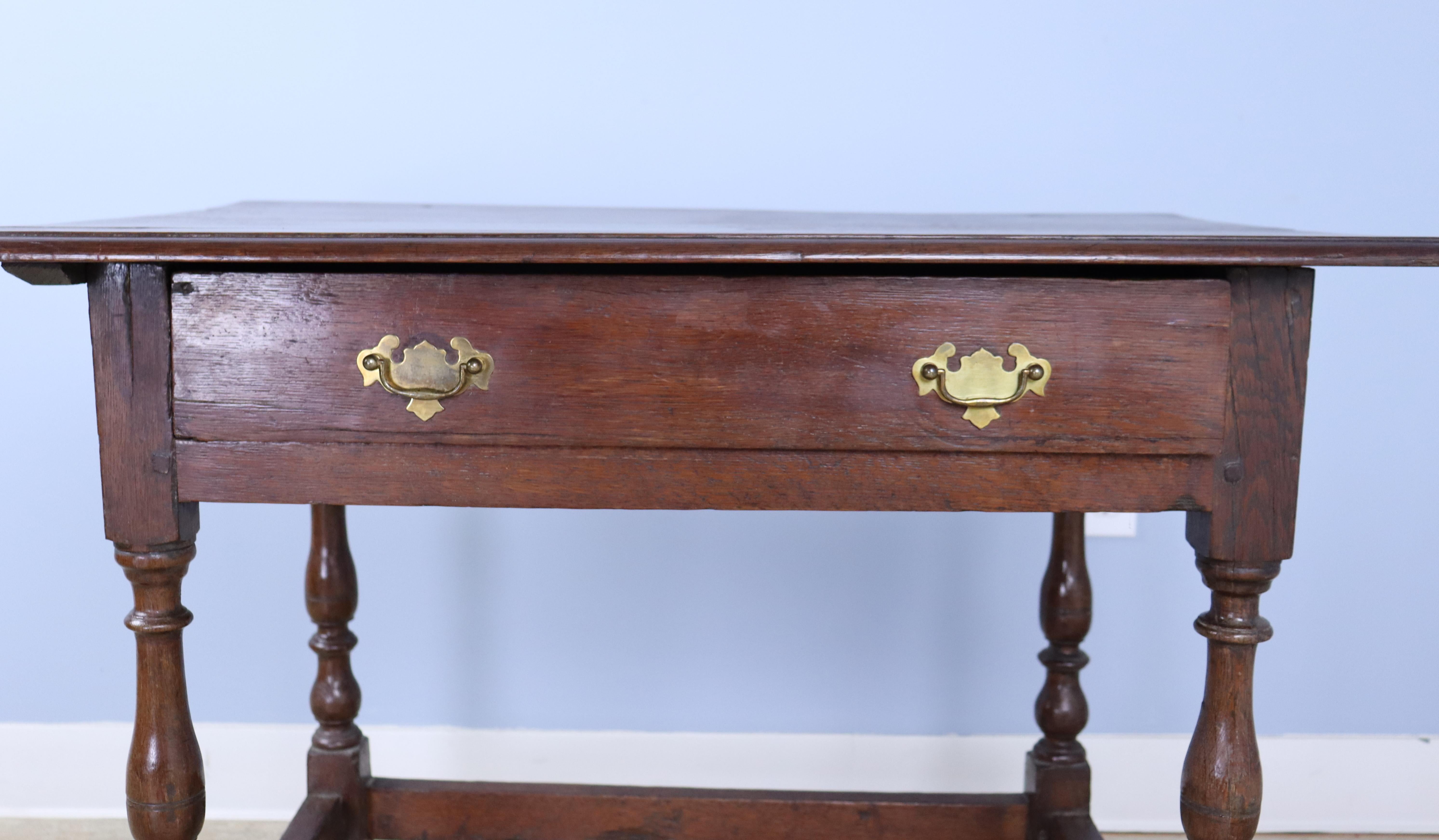Georgian Oak 18th Century Side Table For Sale 2