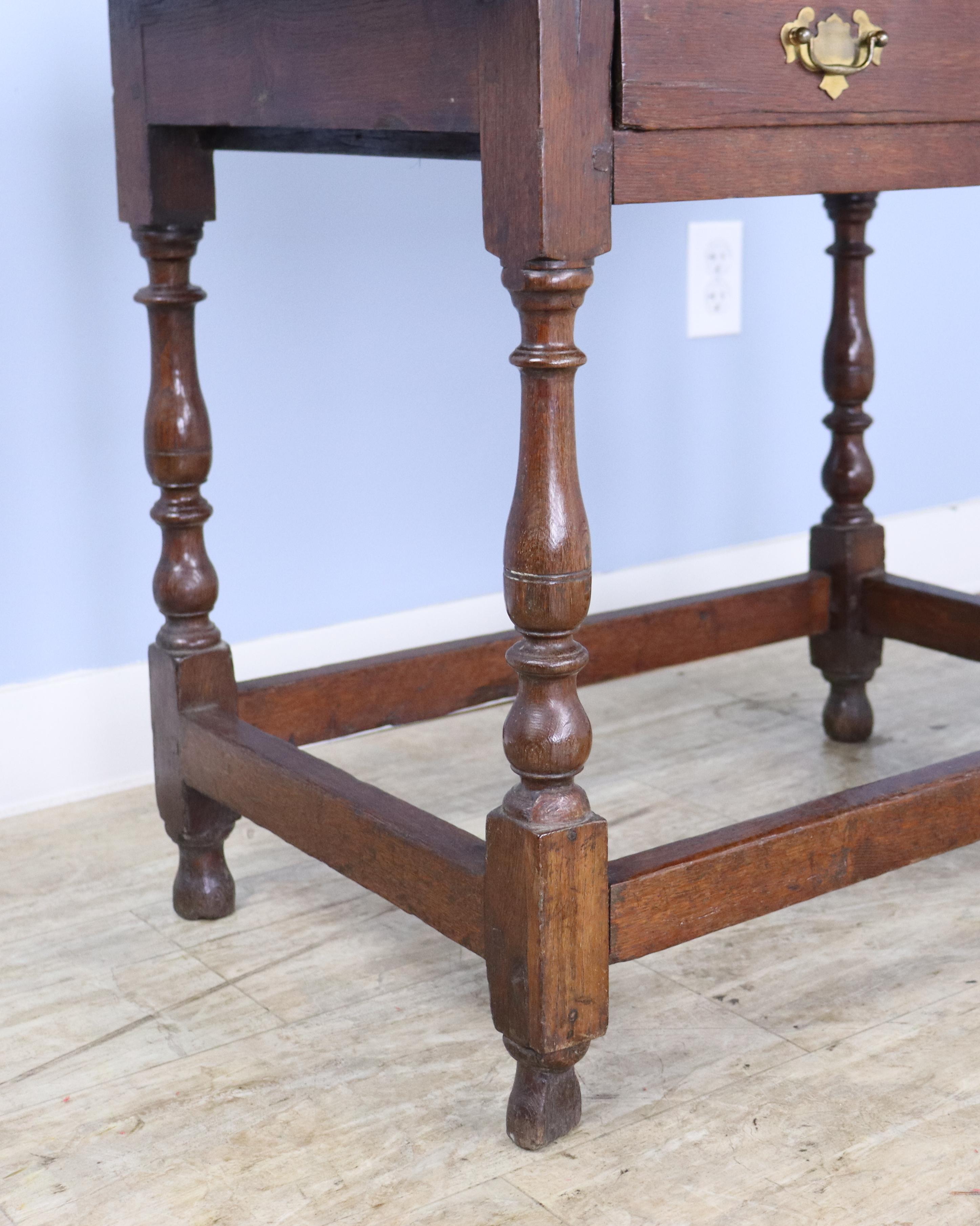 Georgian Oak 18th Century Side Table For Sale 3