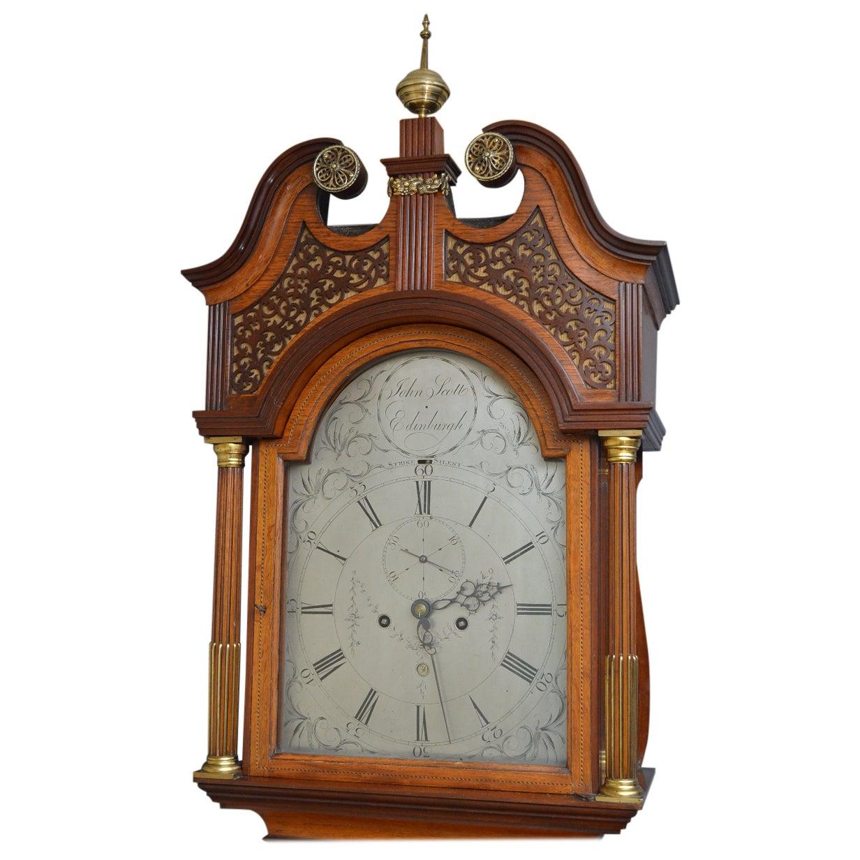 Horloge de parquet de la période géorgienne en chêne et acajou de John Scott, Édimbourg