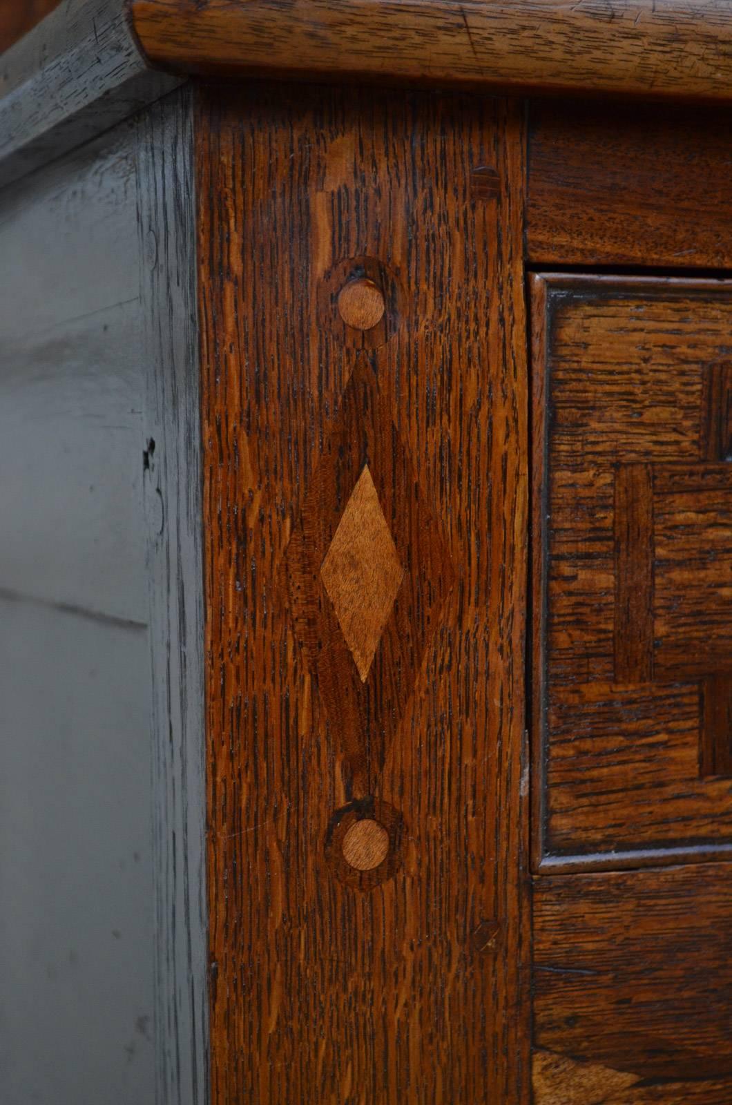 Georgian Oak and Mahogany Welsh Dresser 1