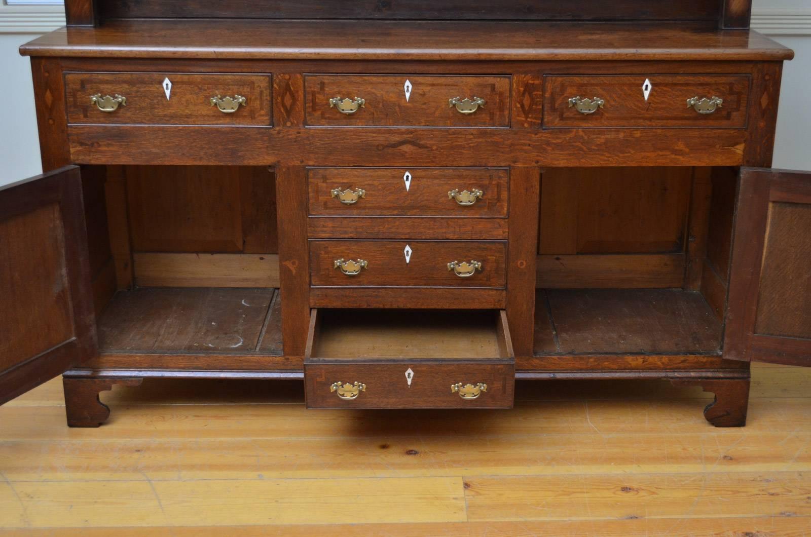 Georgian Oak and Mahogany Welsh Dresser 4