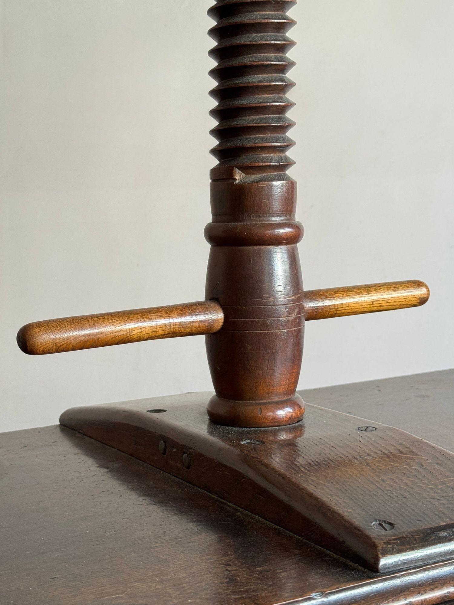 Georgian oak book press table For Sale 2