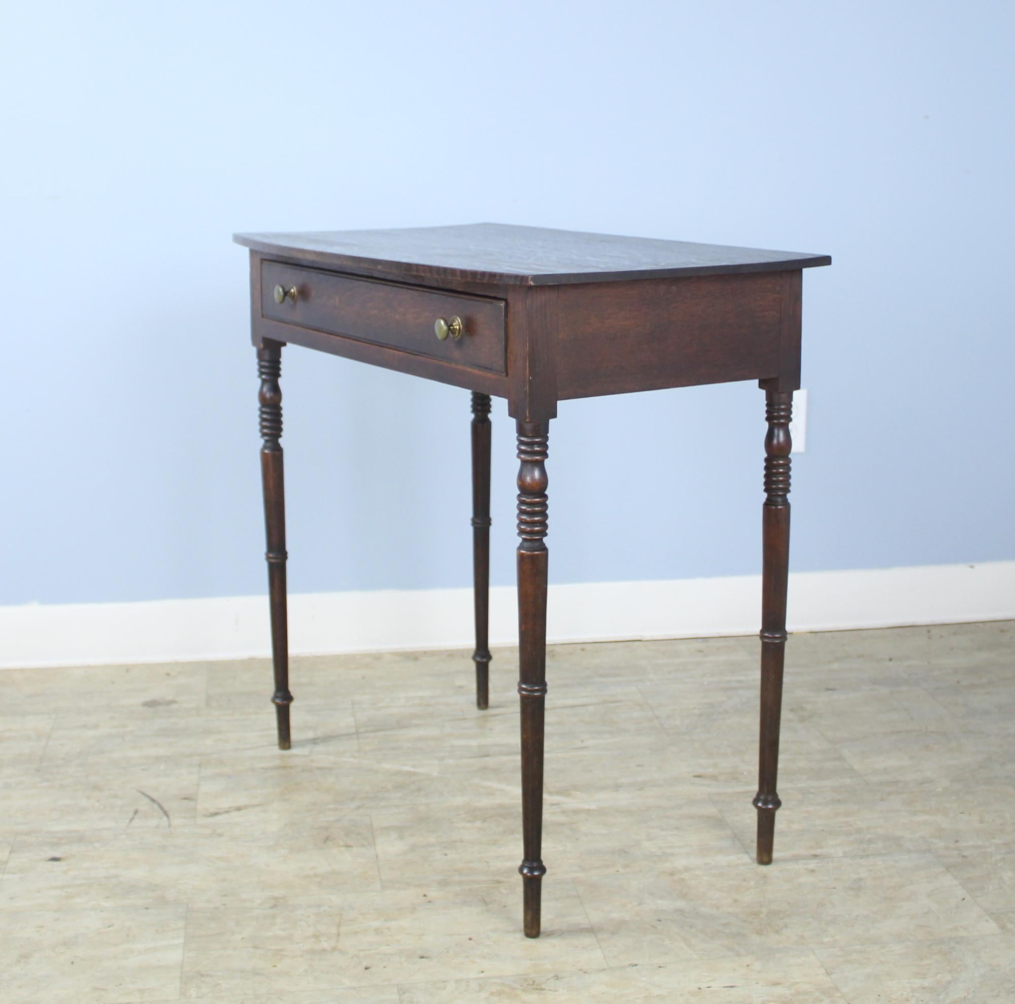 Georgian Oak Bowfront Side Table with Turned Spider Legs In Good Condition In Port Chester, NY