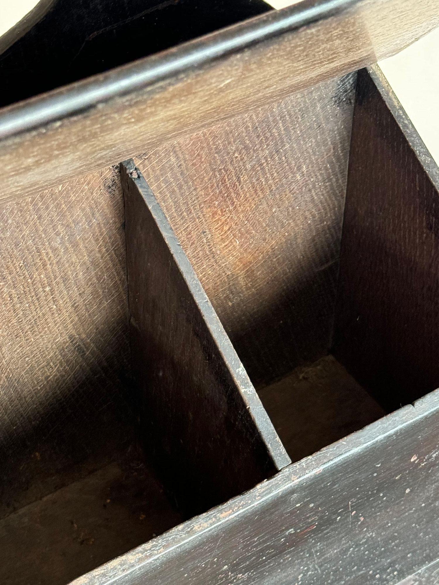 Caja para velas y sal de roble georgiano Tallado en venta