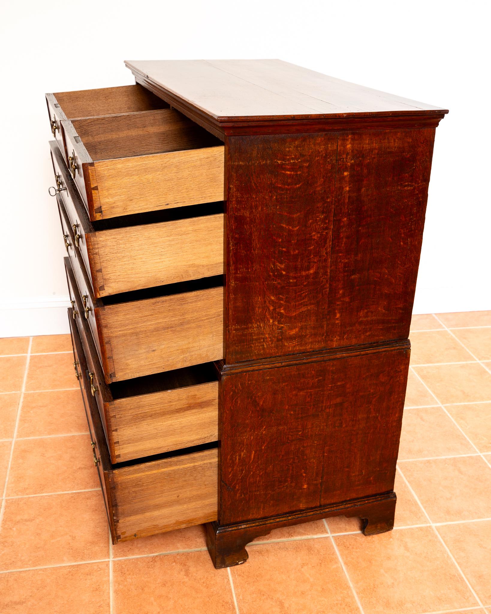 Pecho de roble georgiano en el pecho de cajones 1750 Antiguo Tallboy Country Farmhouse en venta 2