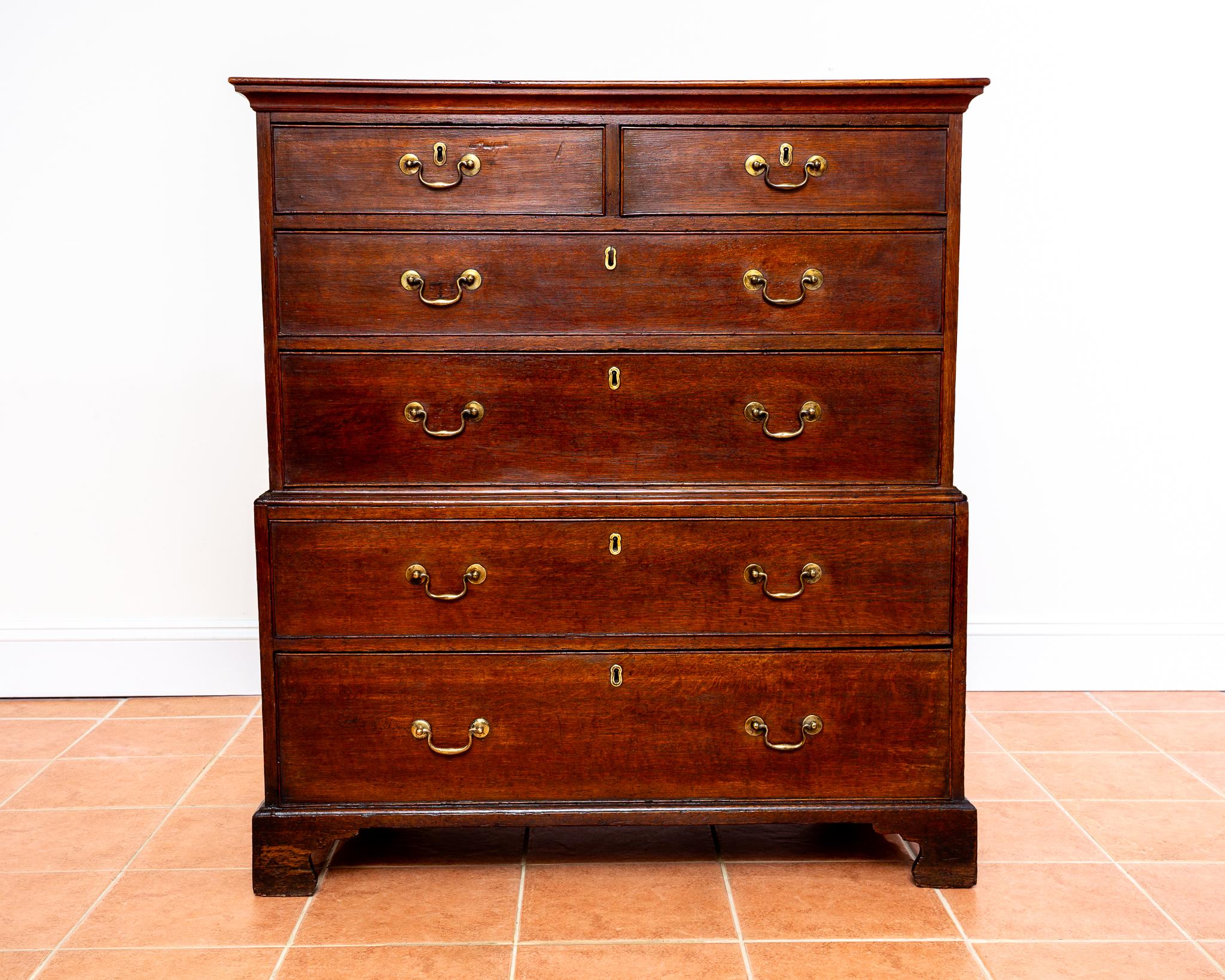 Pecho de roble georgiano en el pecho de cajones 1750 Antiguo Tallboy Country Farmhouse en venta 5
