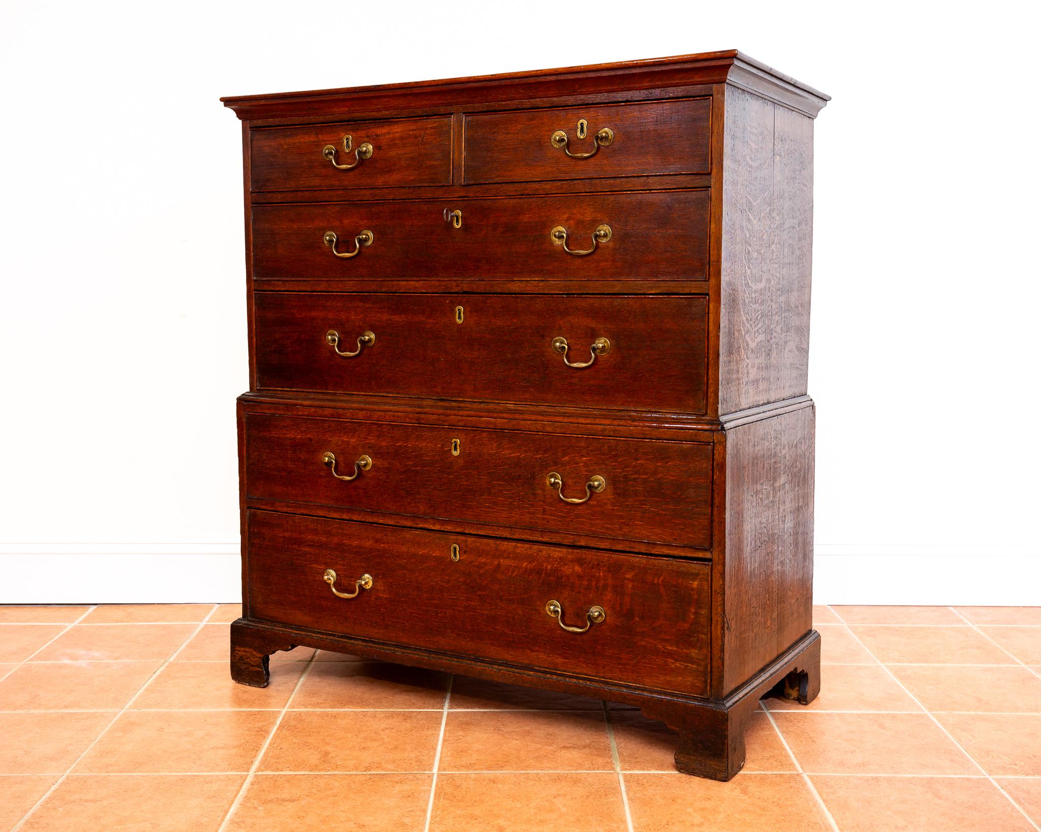 Pecho de roble georgiano en el pecho de cajones 1750 Antiguo Tallboy Country Farmhouse Georgiano en venta