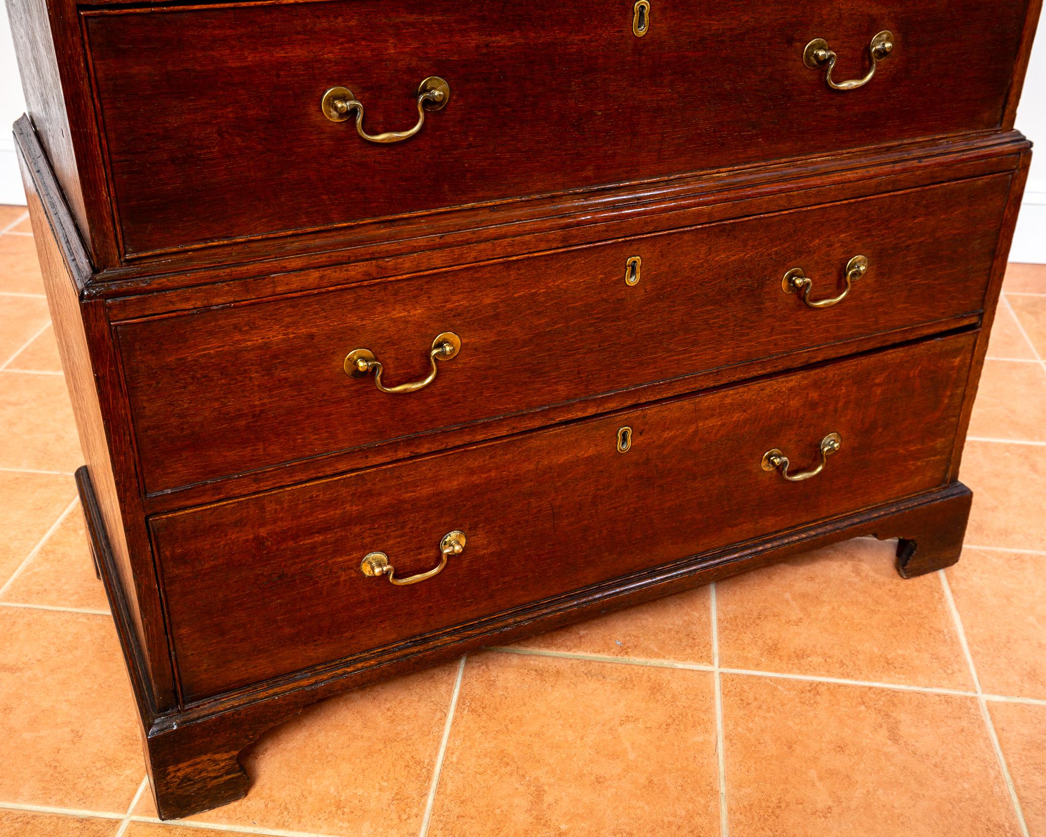 Pecho de roble georgiano en el pecho de cajones 1750 Antiguo Tallboy Country Farmhouse en Bueno estado para la venta en London, GB